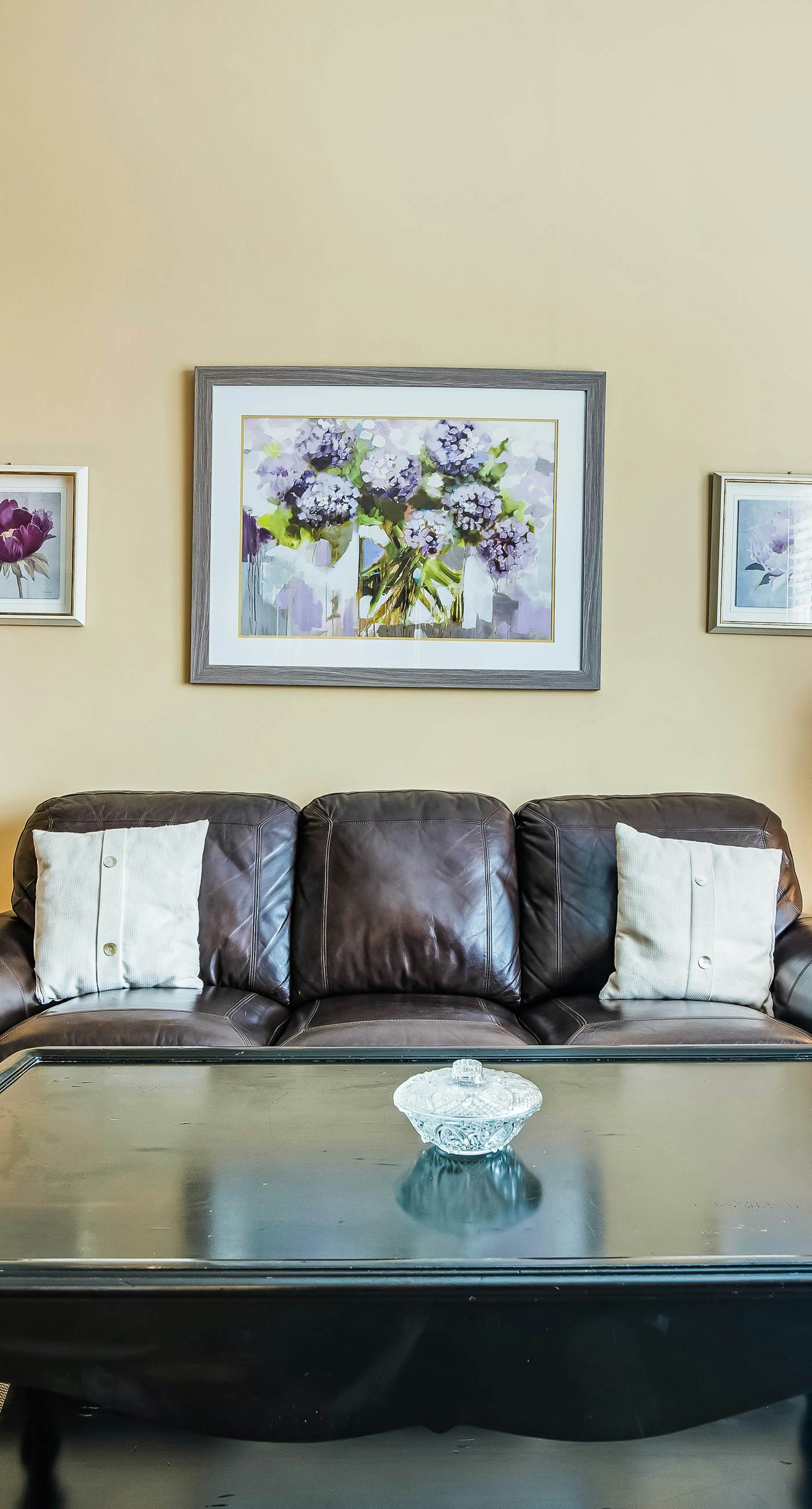 Bay-facing condo w/ majestic view & shared lagoon-style pool/hot tub