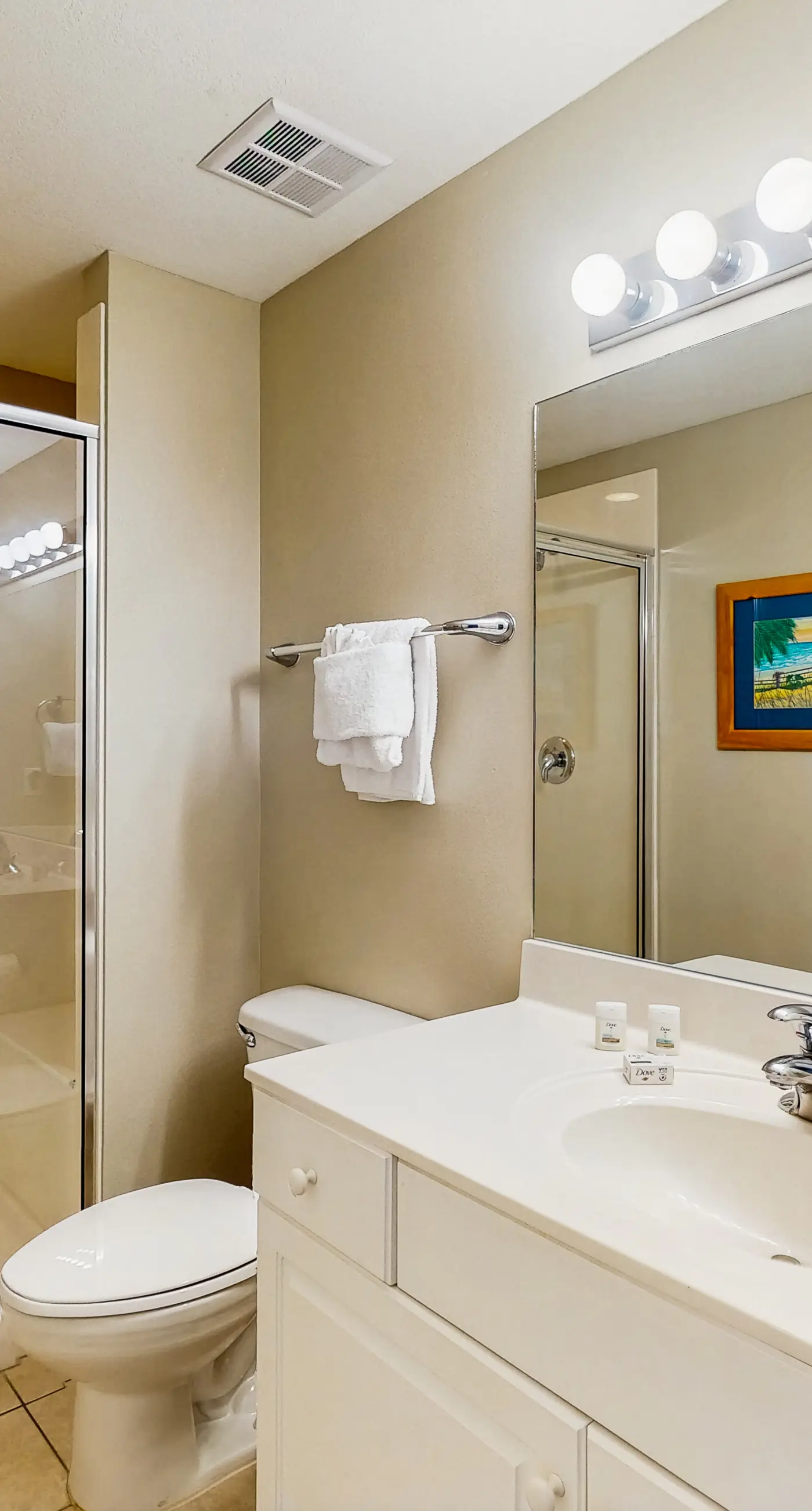 Colorful oceanfront condo with Gulf views, on-site pools & hot tub