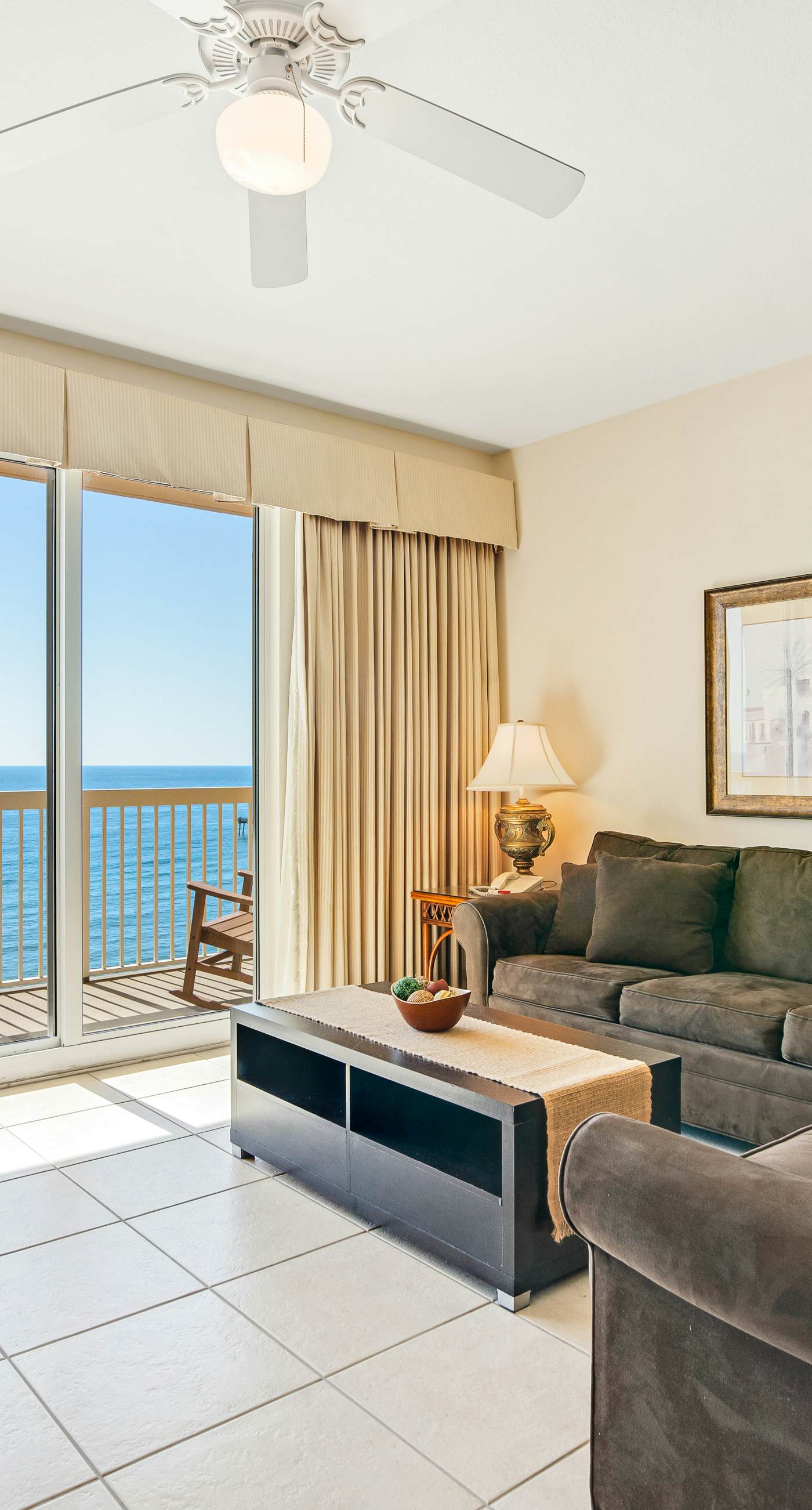 High-rise condo with pool & ocean views - walk to the beach