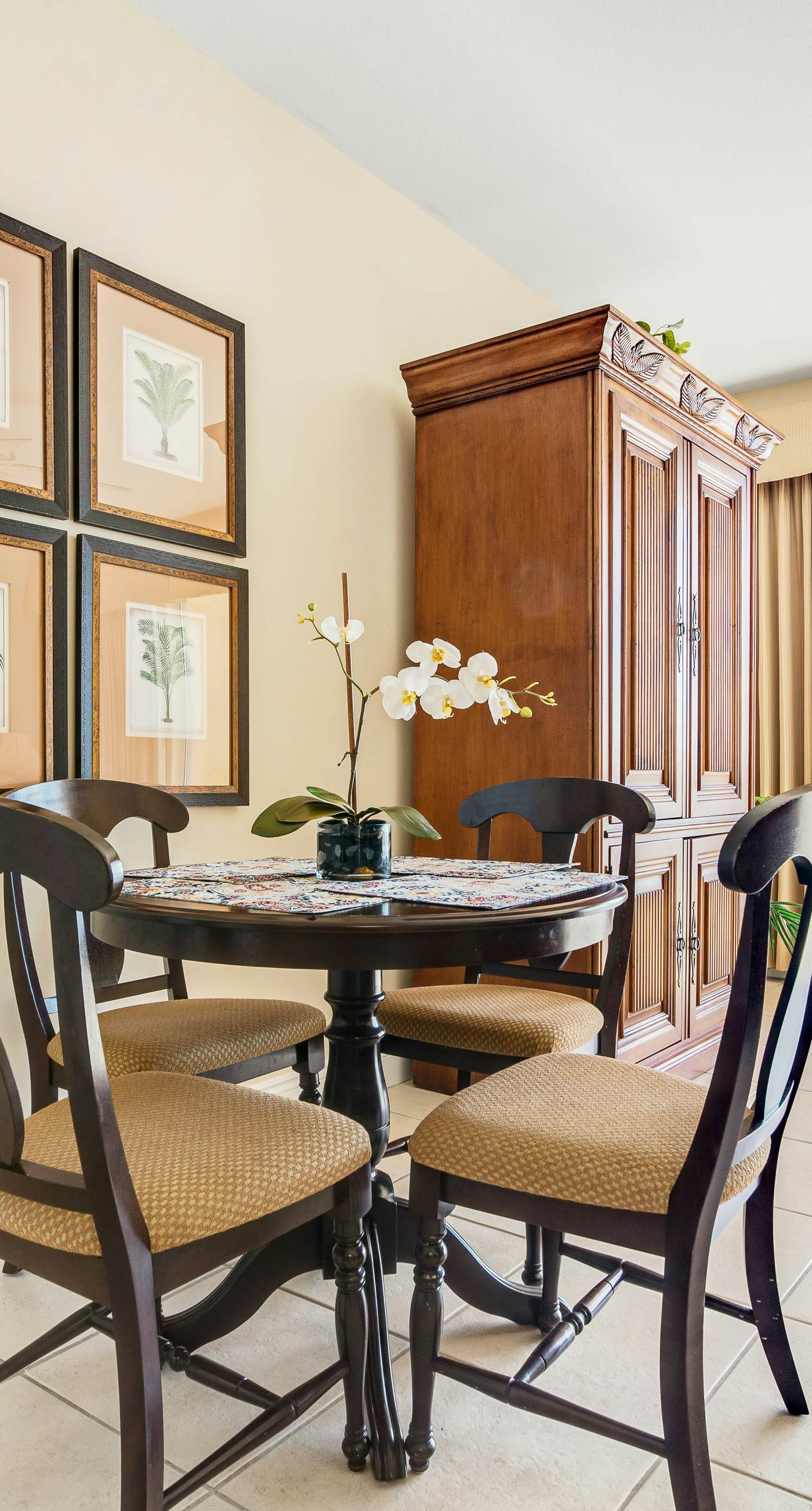 High-rise condo with pool & ocean views - walk to the beach