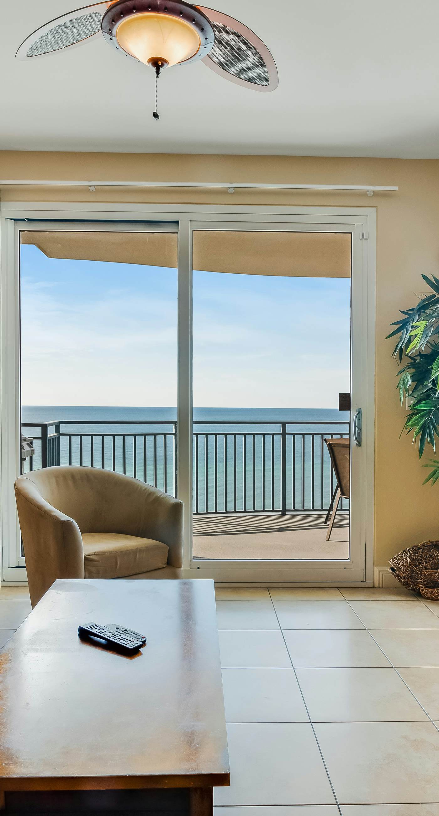 Beautiful condo with all the comforts of home | Pool | Hot tub