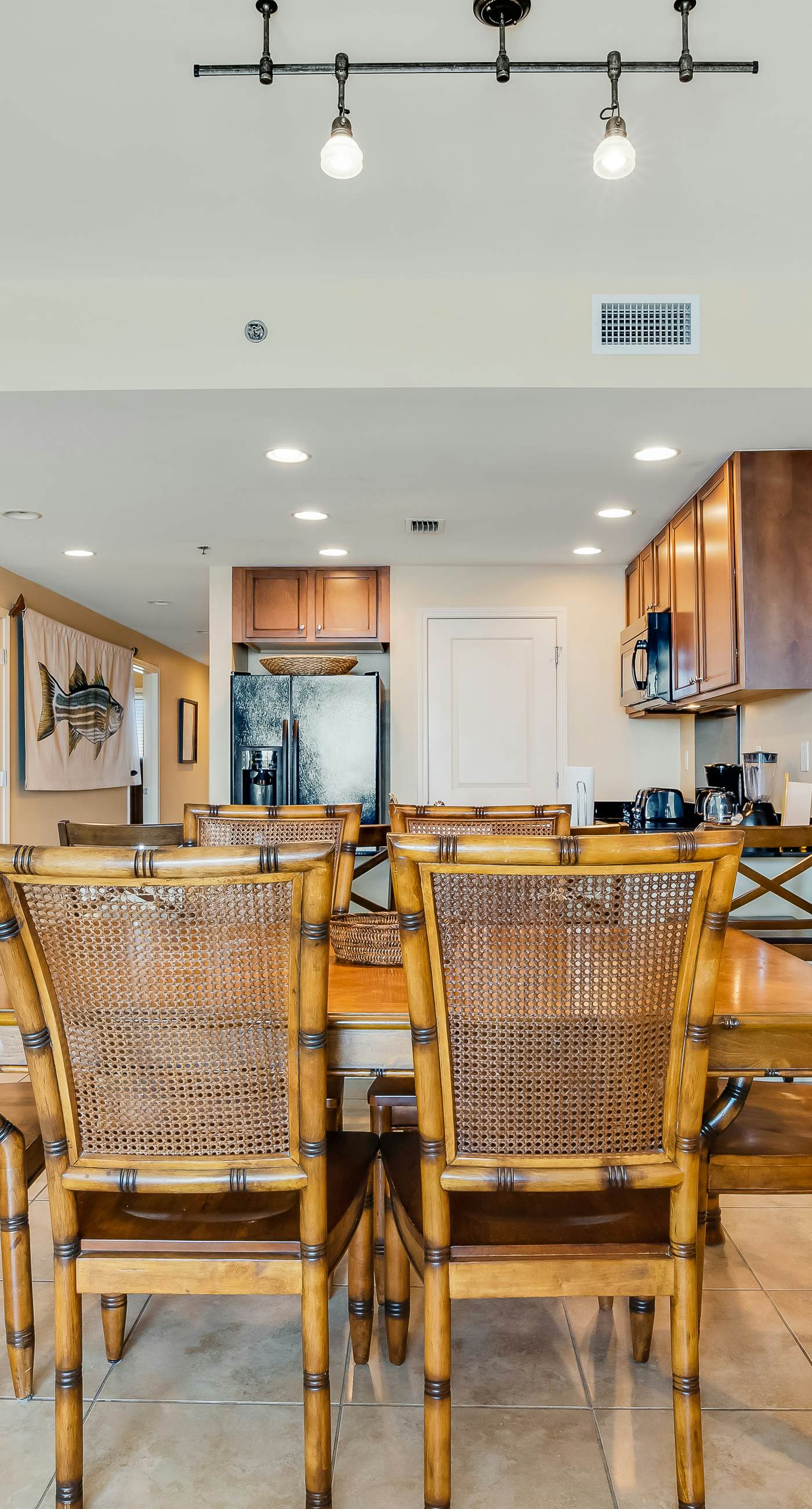 Beautiful condo with all the comforts of home | Pool | Hot tub