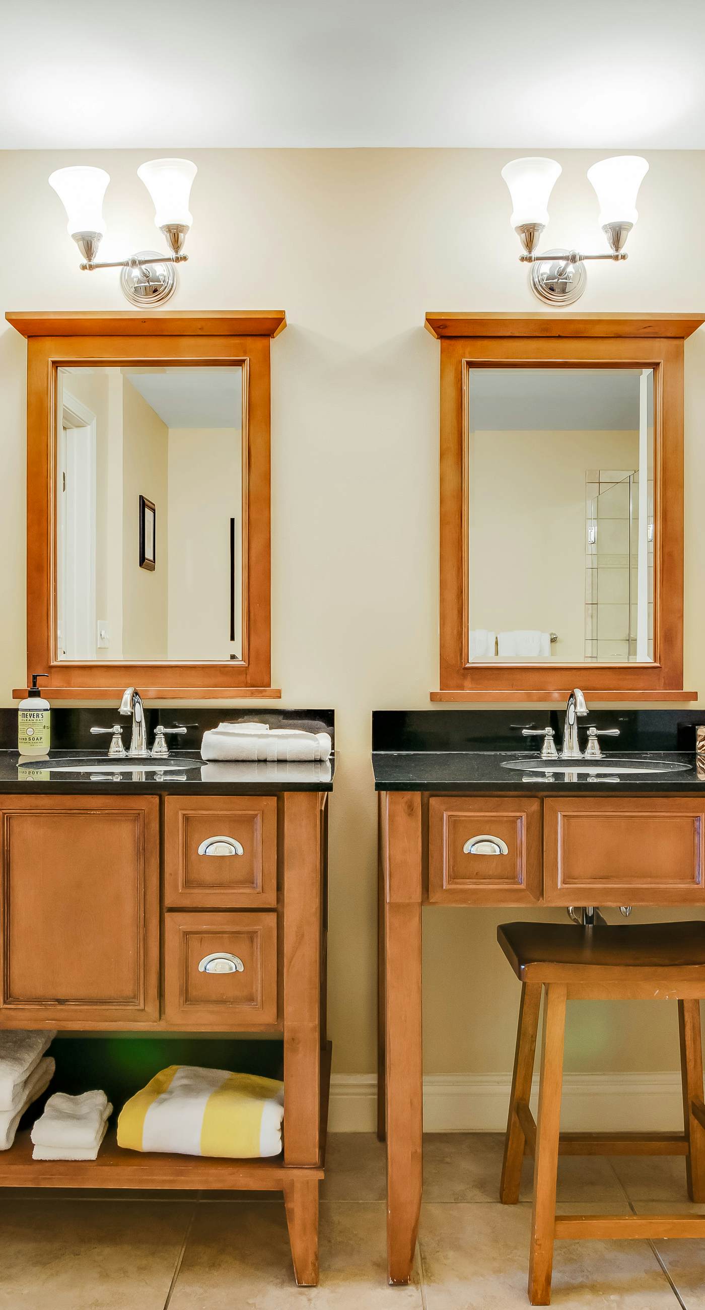 Beautiful condo with all the comforts of home | Pool | Hot tub