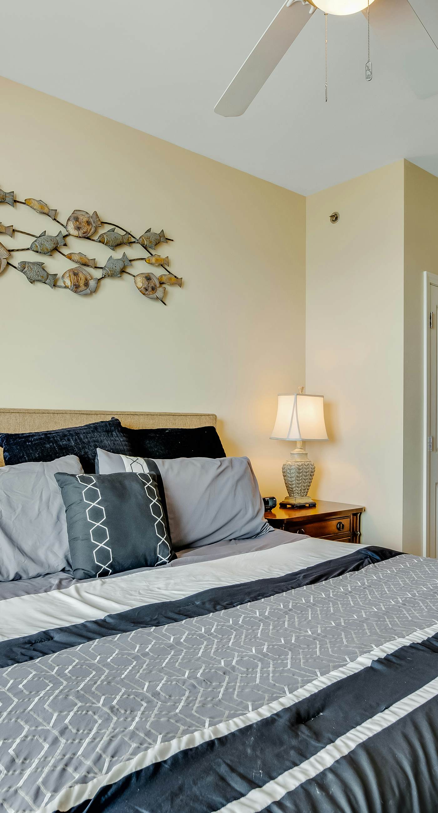 Beautiful condo with all the comforts of home | Pool | Hot tub