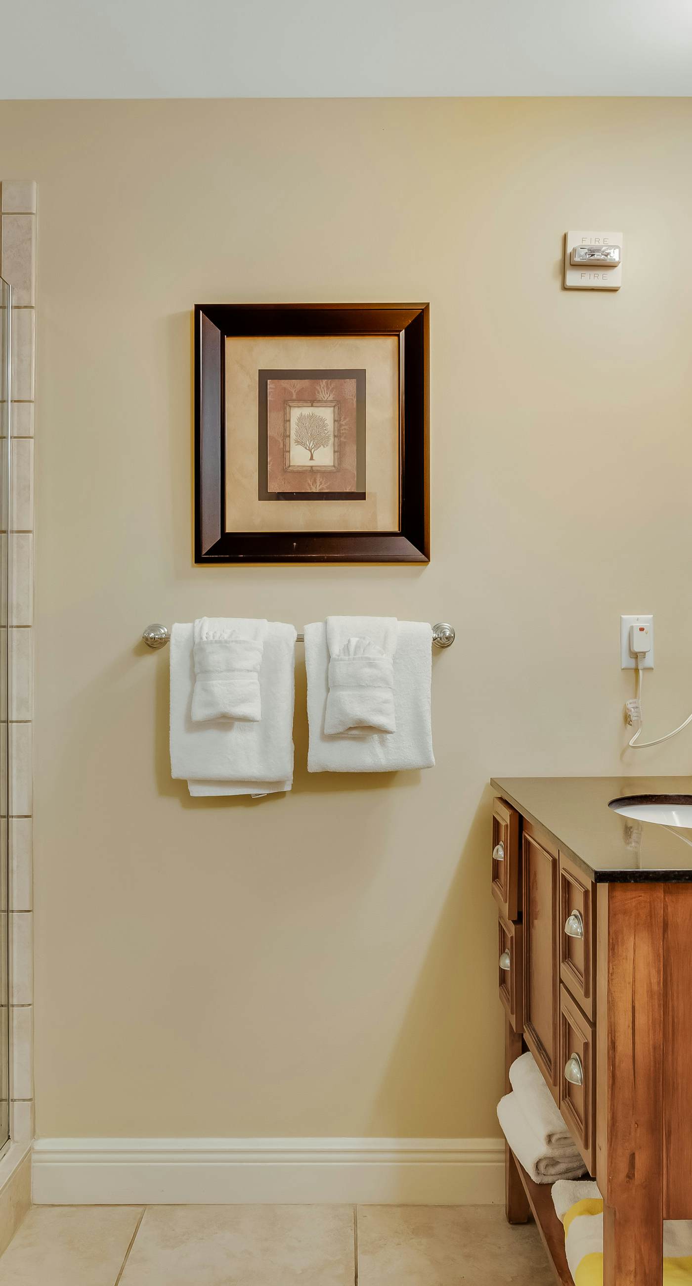 Beautiful condo with all the comforts of home | Pool | Hot tub