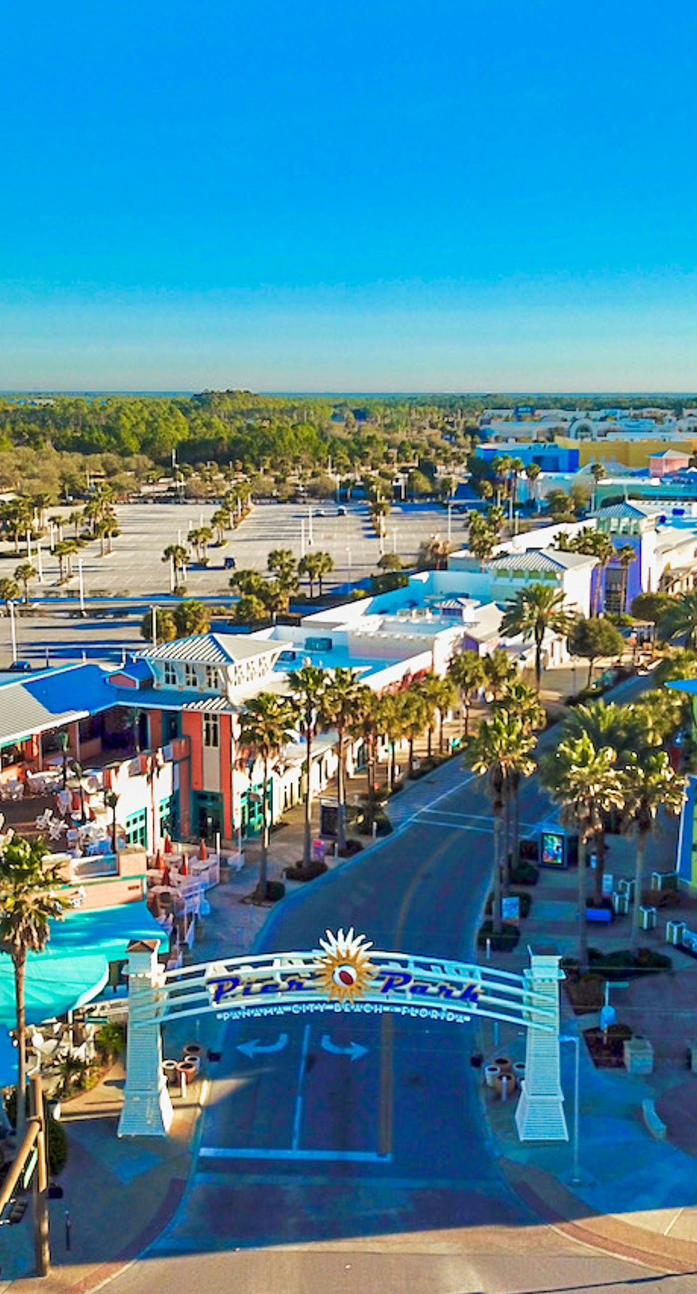 Ocean-view 10th-floor condo with balcony, heated outdoor pool, hot tub, gym, W&D