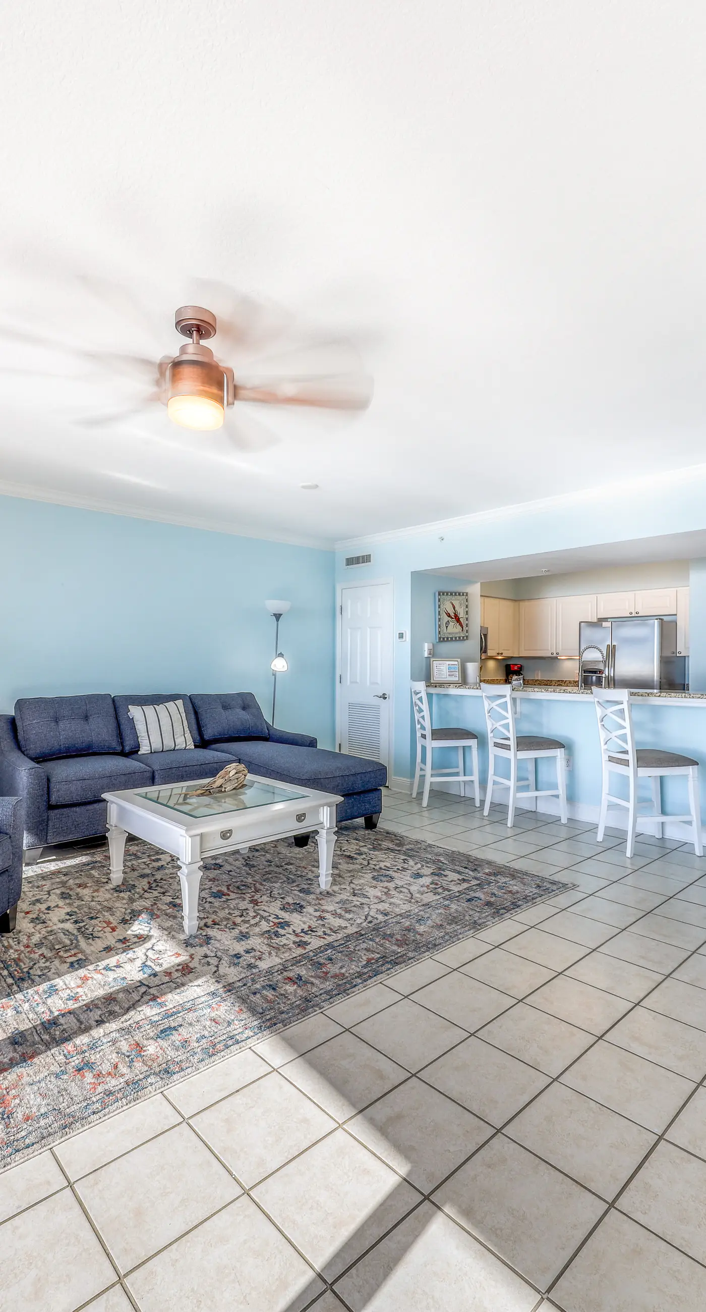 Light-filled beachfront condo with shared pool, hot tub & beach access