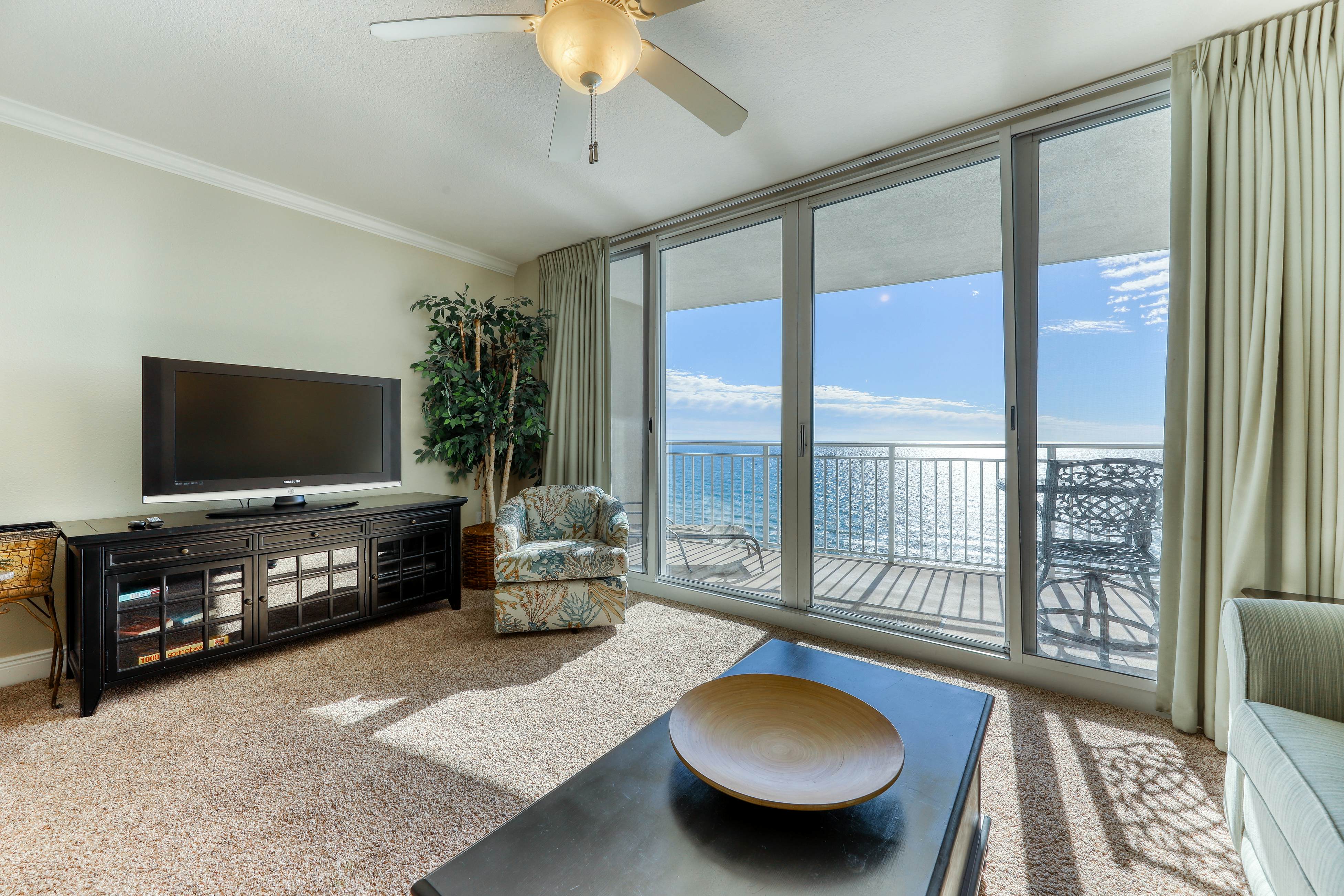 Oceanfront Condo with WiFi, Pool, & Hot Tub - Walk to Beach