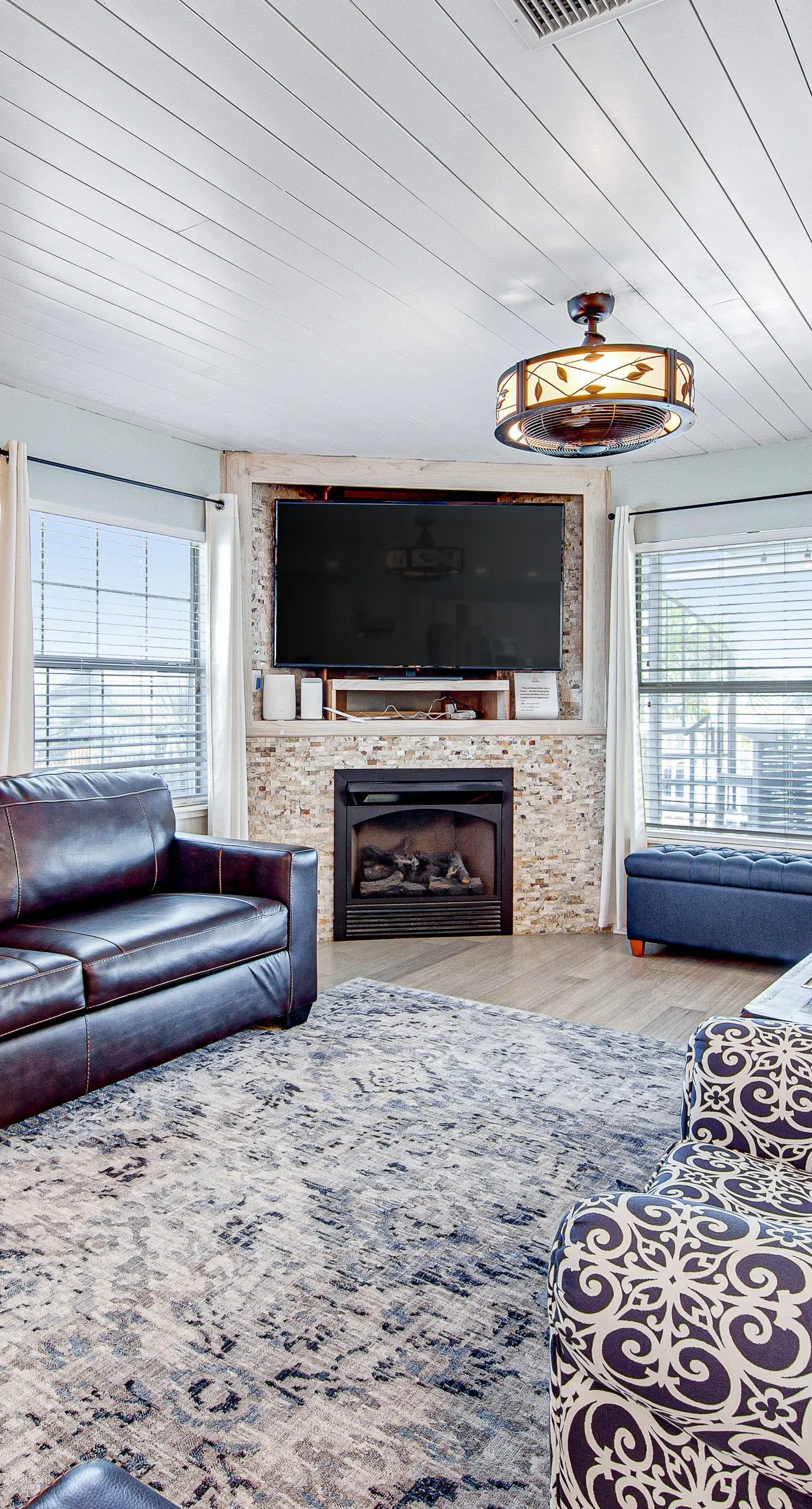 Stylish dog-friendly home with private pool, ocean view, & high-speed WiFi