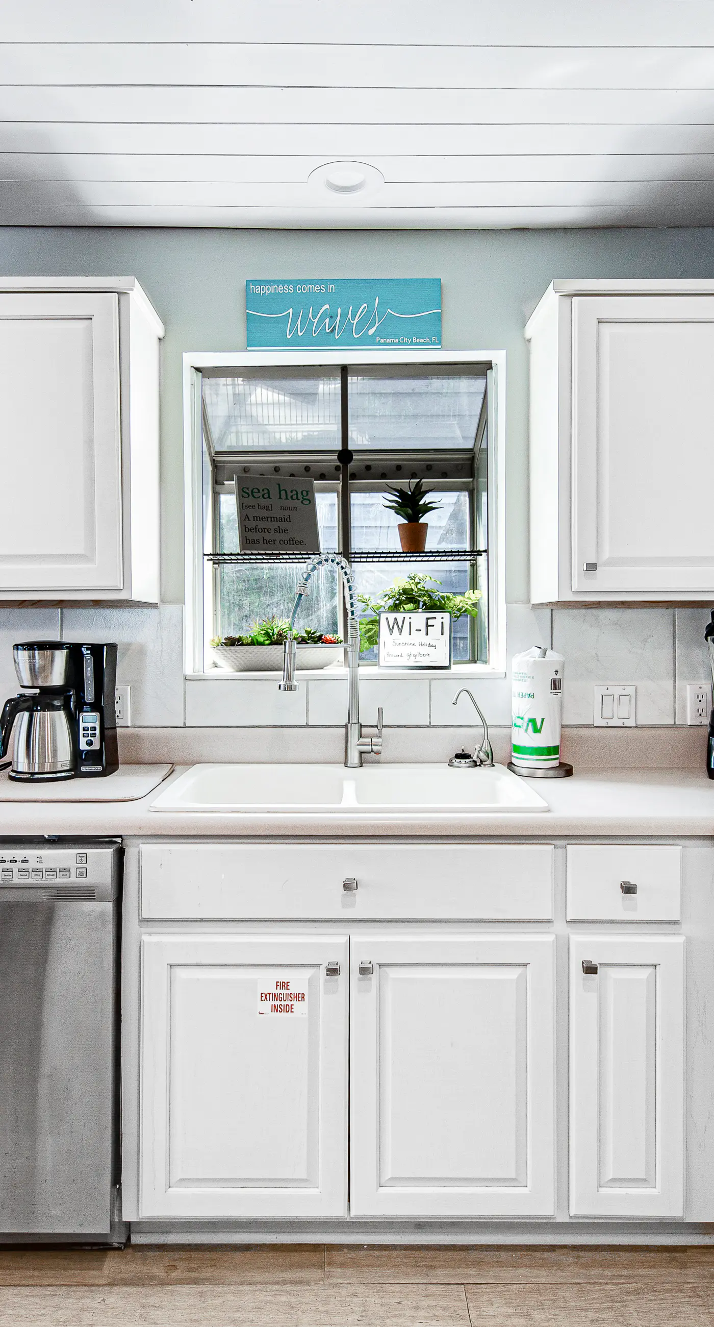 Stylish dog-friendly home with private pool, ocean view, & high-speed WiFi