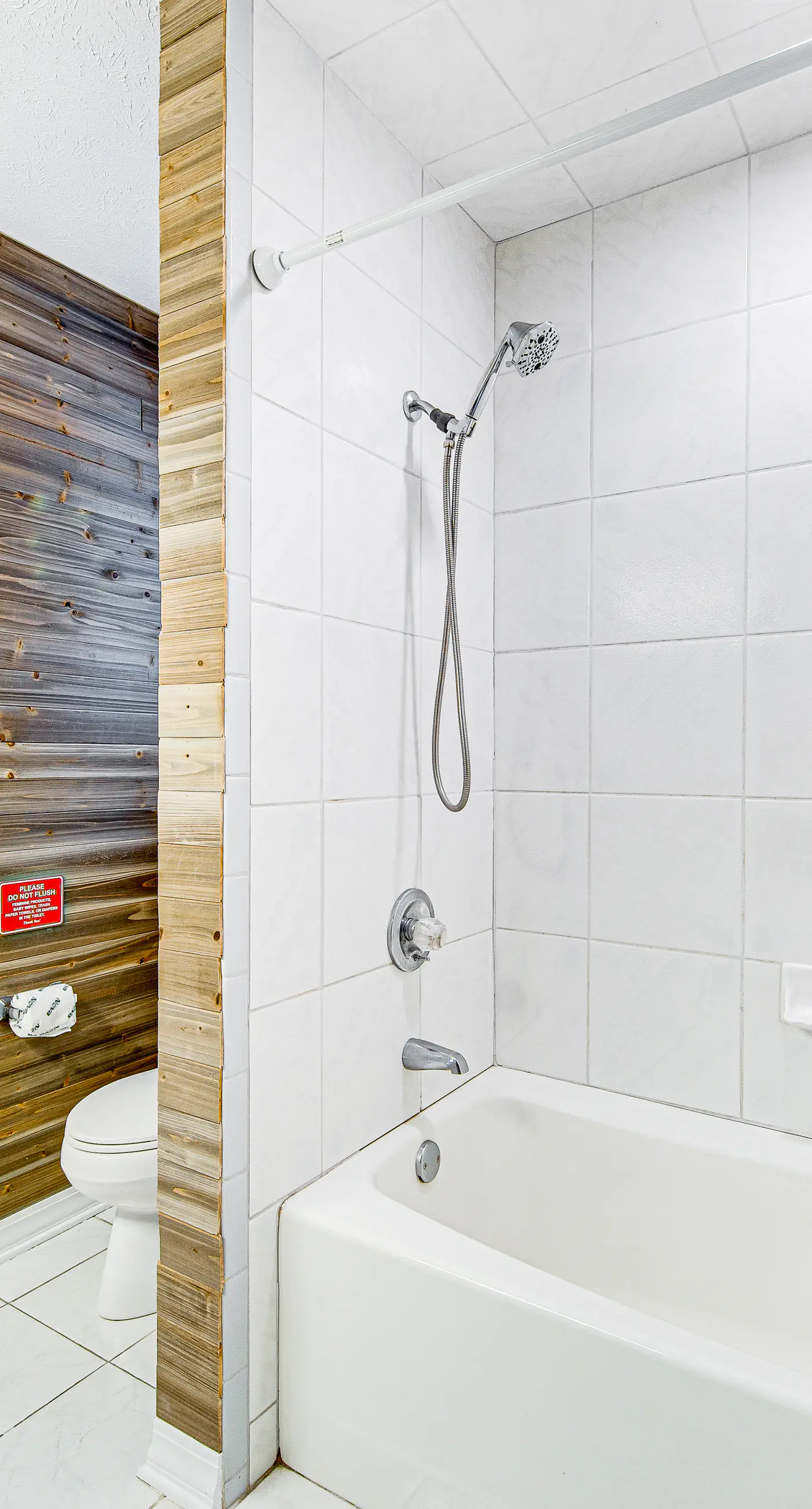 Stylish dog-friendly home with private pool, ocean view, & high-speed WiFi
