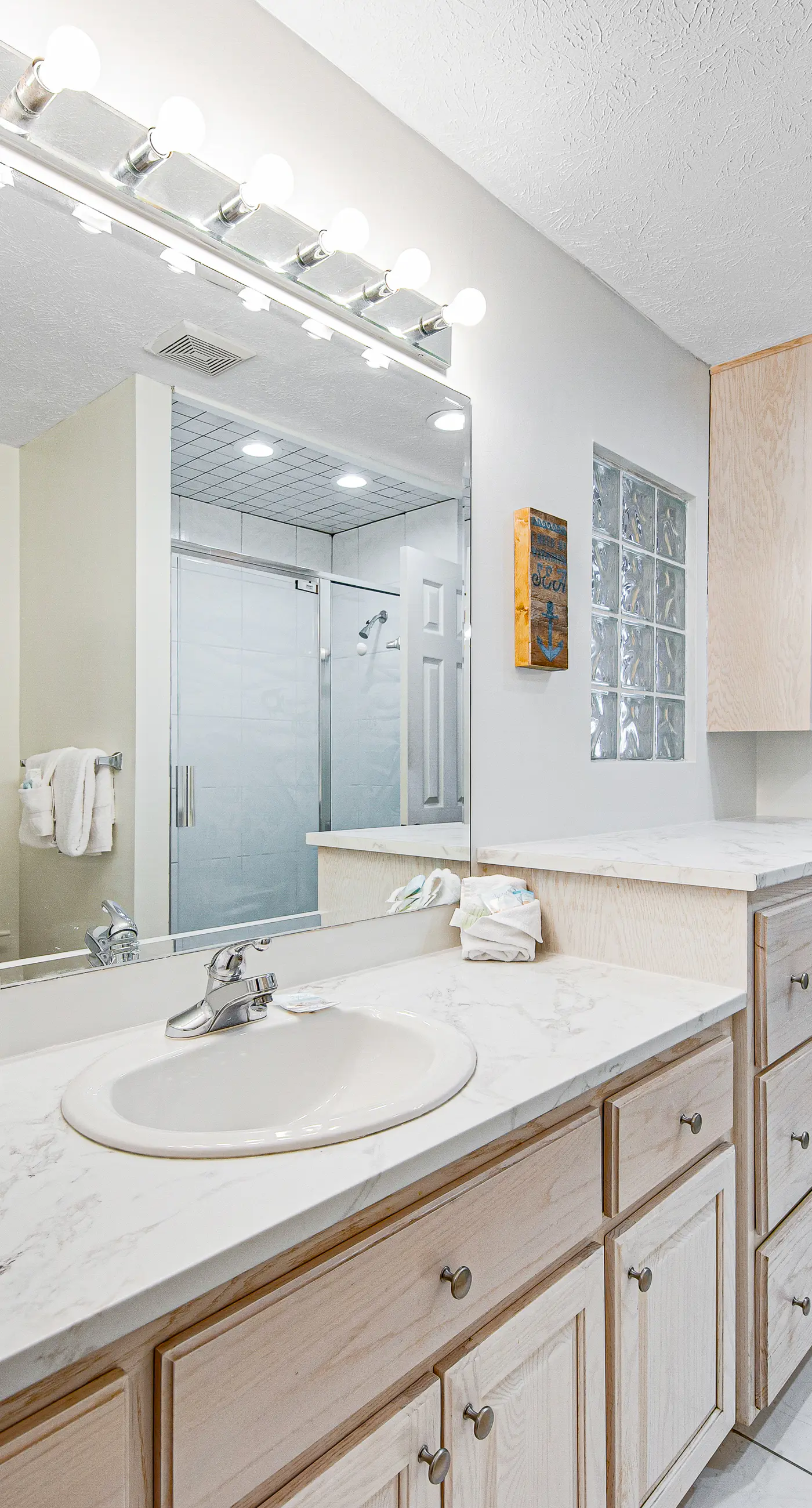 Stylish dog-friendly home with private pool, ocean view, & high-speed WiFi