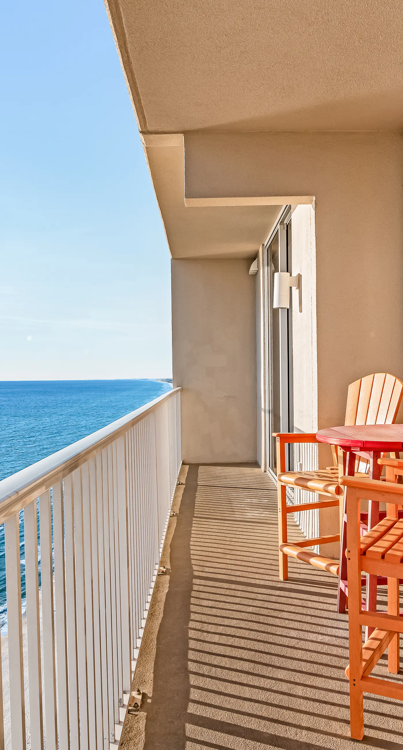 Gulf front Condo w/Views, Shared In/Outdoor Pools, Hot Tub, Gym, High-Speed WiFi