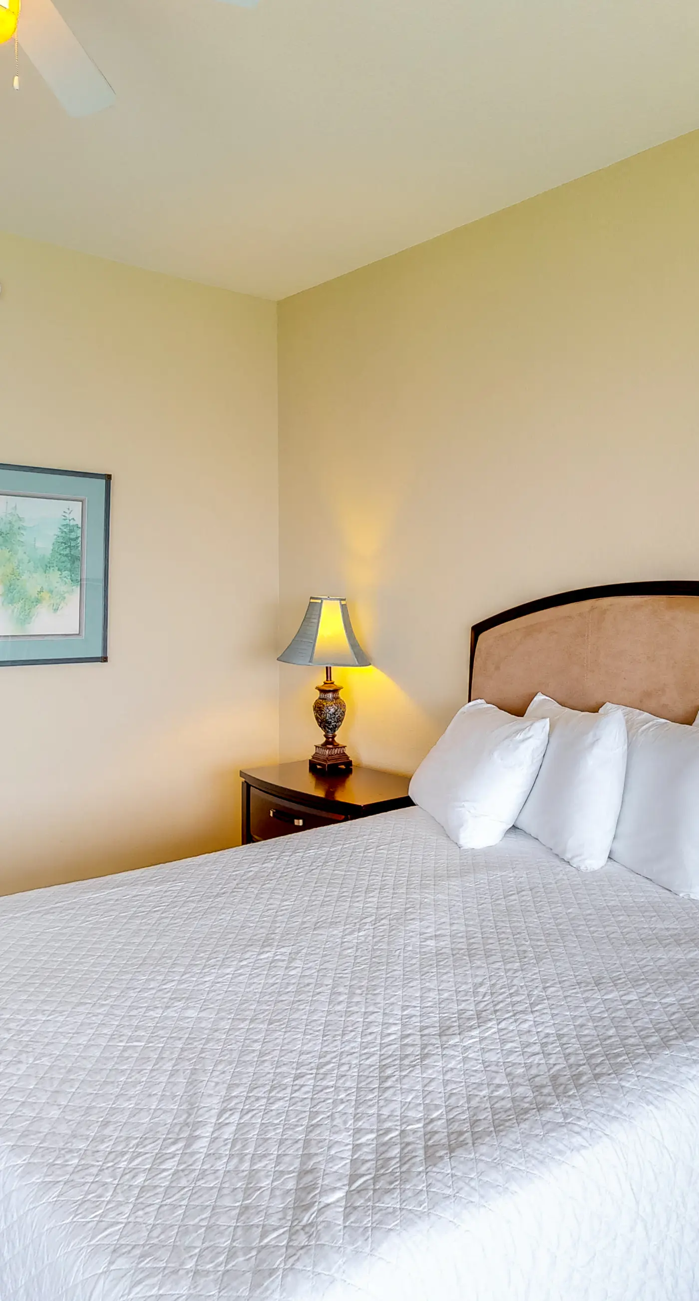 Warm & welcoming condo w/Gulf and beach views, on-site pools & hot tub