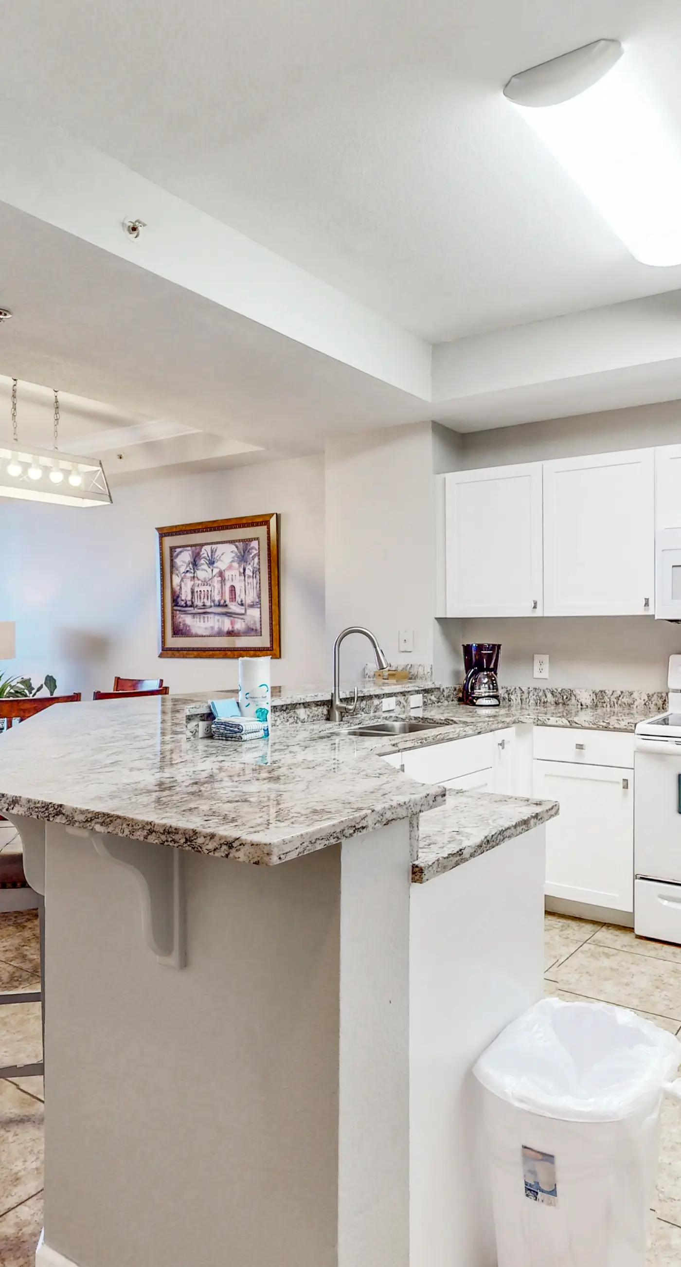 Gulf-front resort condo w/ 2 on-site lagoon pools, hot tubs & beach service