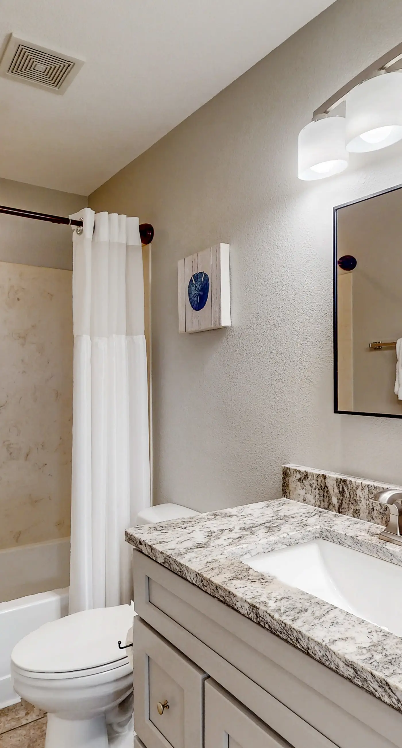 Gulf-front resort condo w/ 2 on-site lagoon pools, hot tubs & beach service