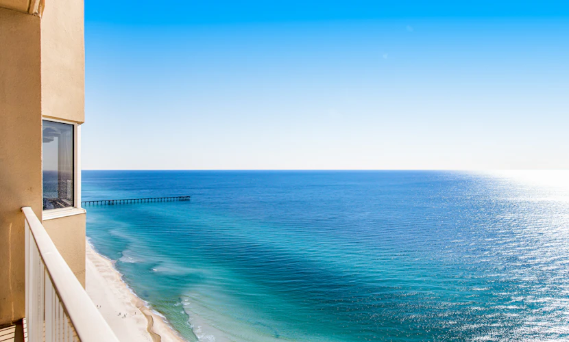 Spacious Gulf front condo w/shared hot tub, pools, gym - close to dining