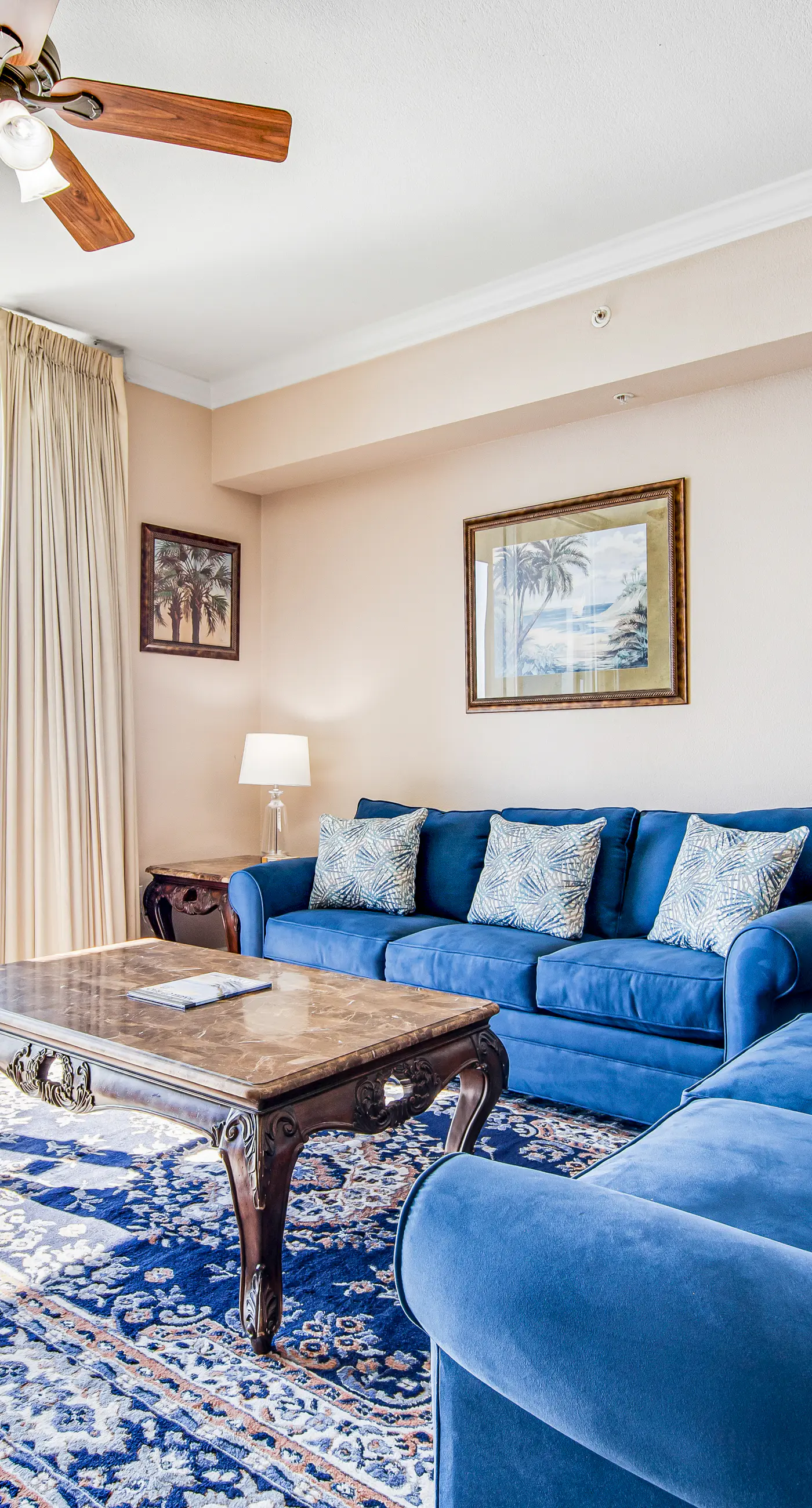 Spacious Gulf front condo w/shared hot tub, pools, gym - close to dining