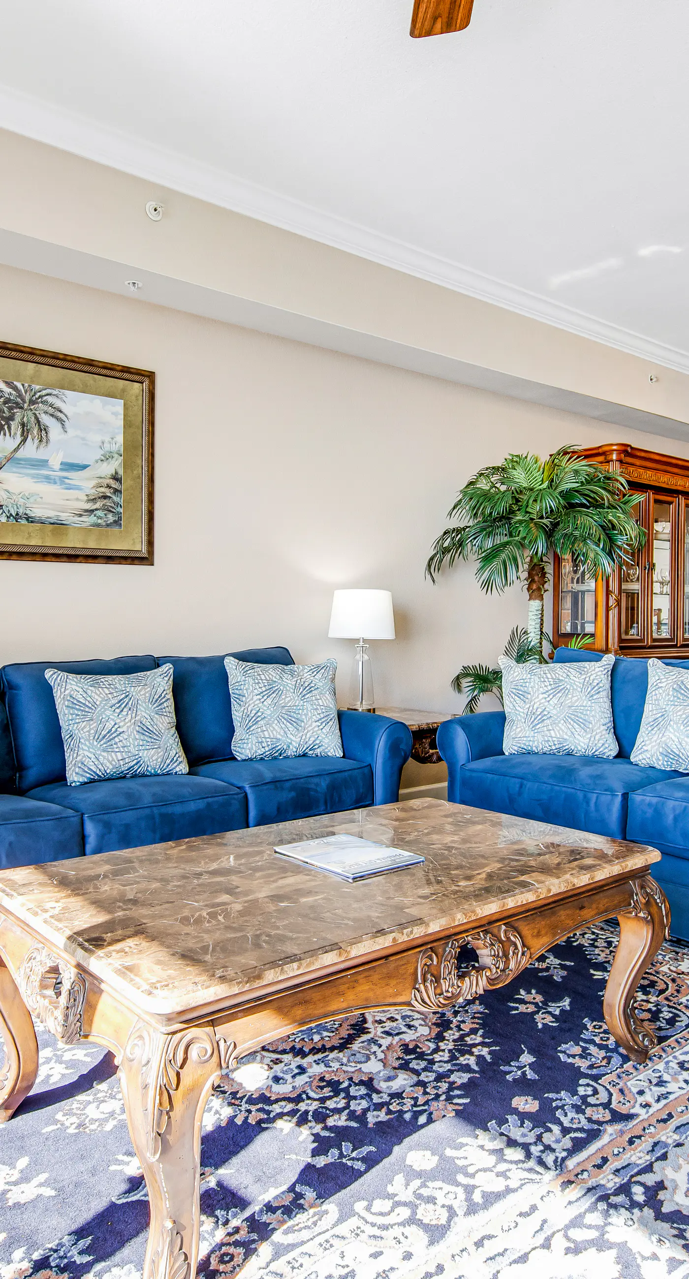 Spacious Gulf front condo w/shared hot tub, pools, gym - close to dining