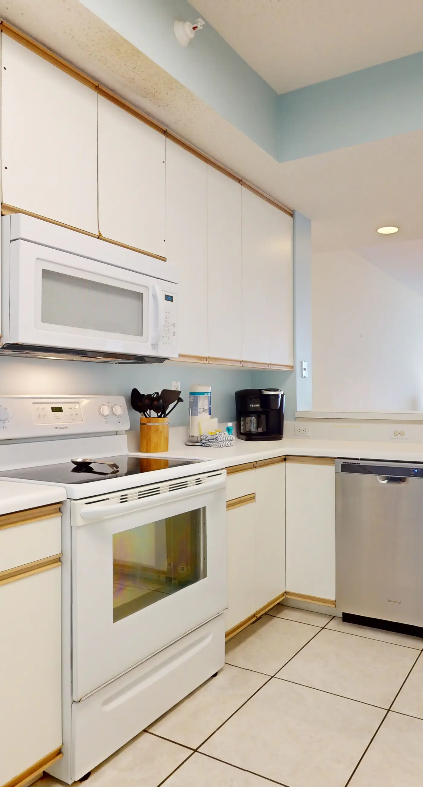 Waterfront Condo with Balcony, Washer/Dryer & Shared Pool