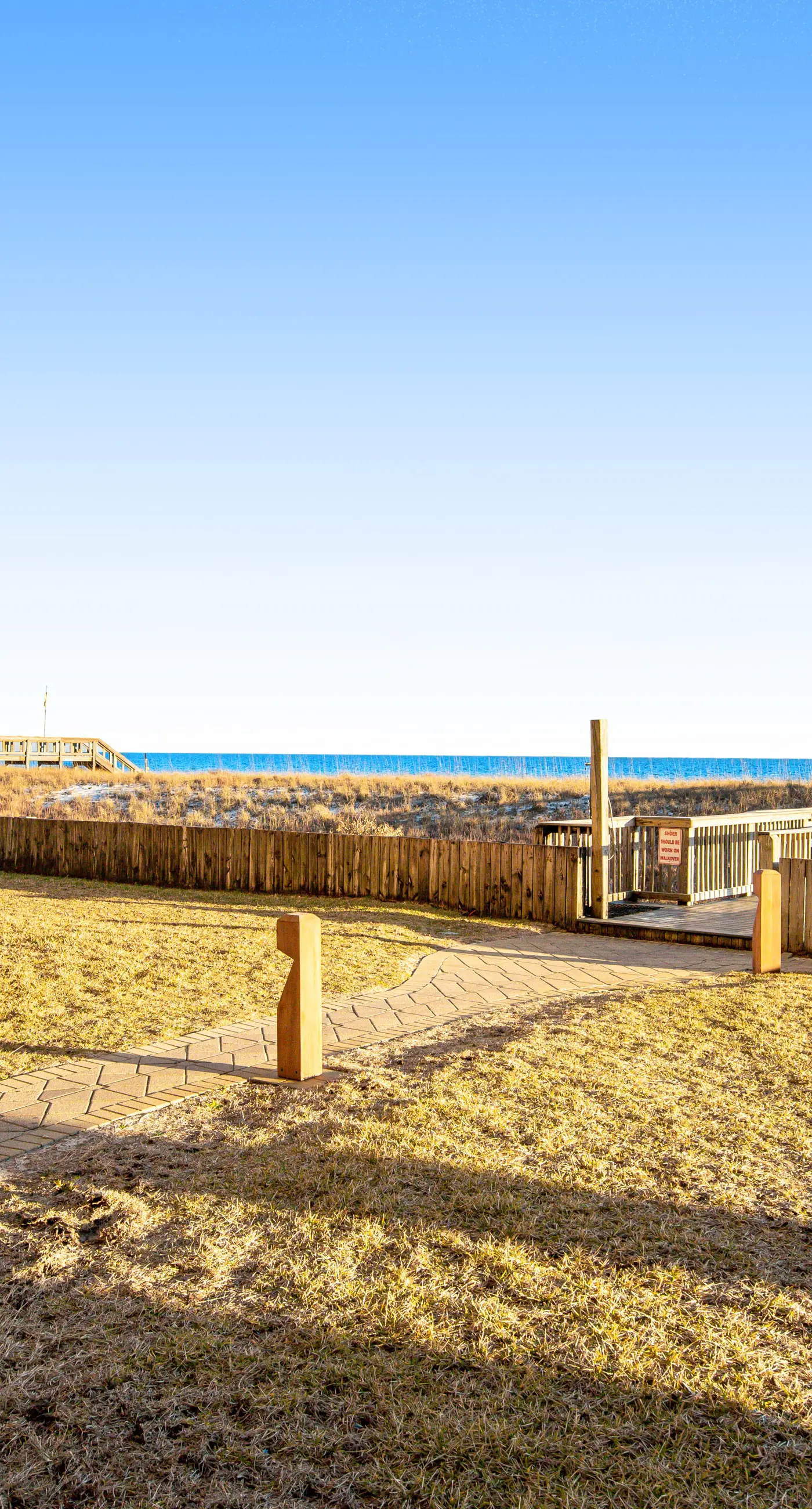 Beachfront Condo with Gulf-View, Balcony, with Shared Pool, & Gym