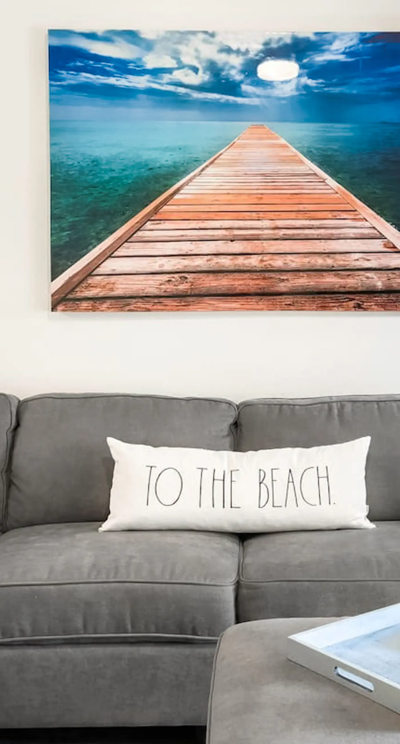 Peaceful home with fenced yard - 1 block from the water & Navarre Beach Park