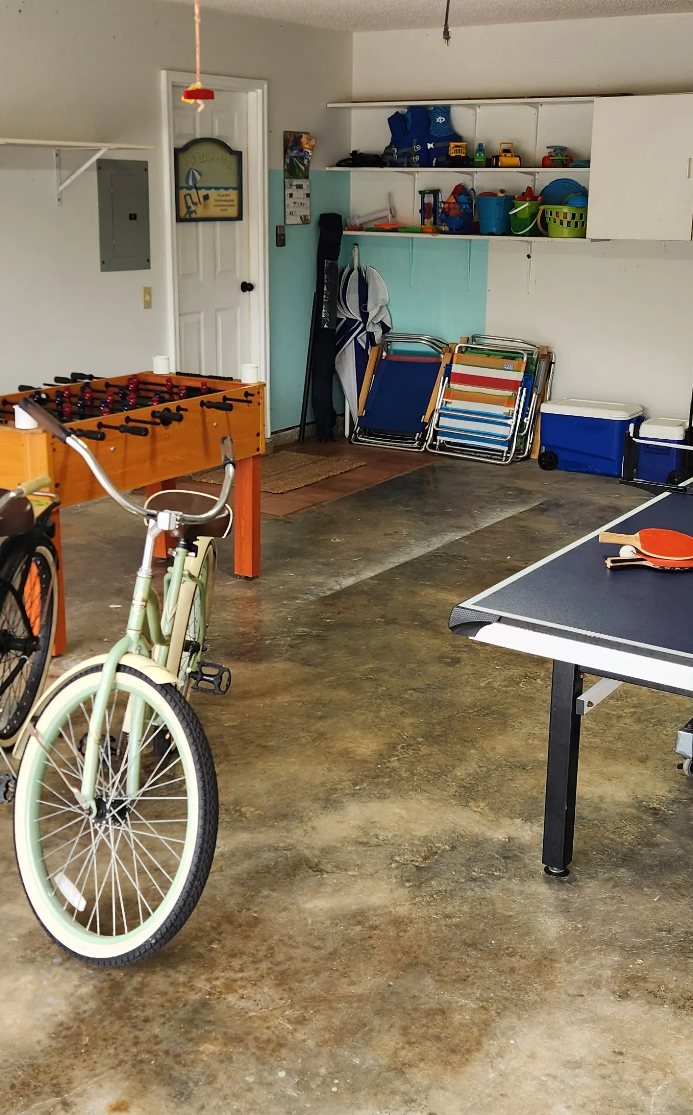 Dog-friendly home near the beach with private pool, Ping-Pong, foosball & bikes