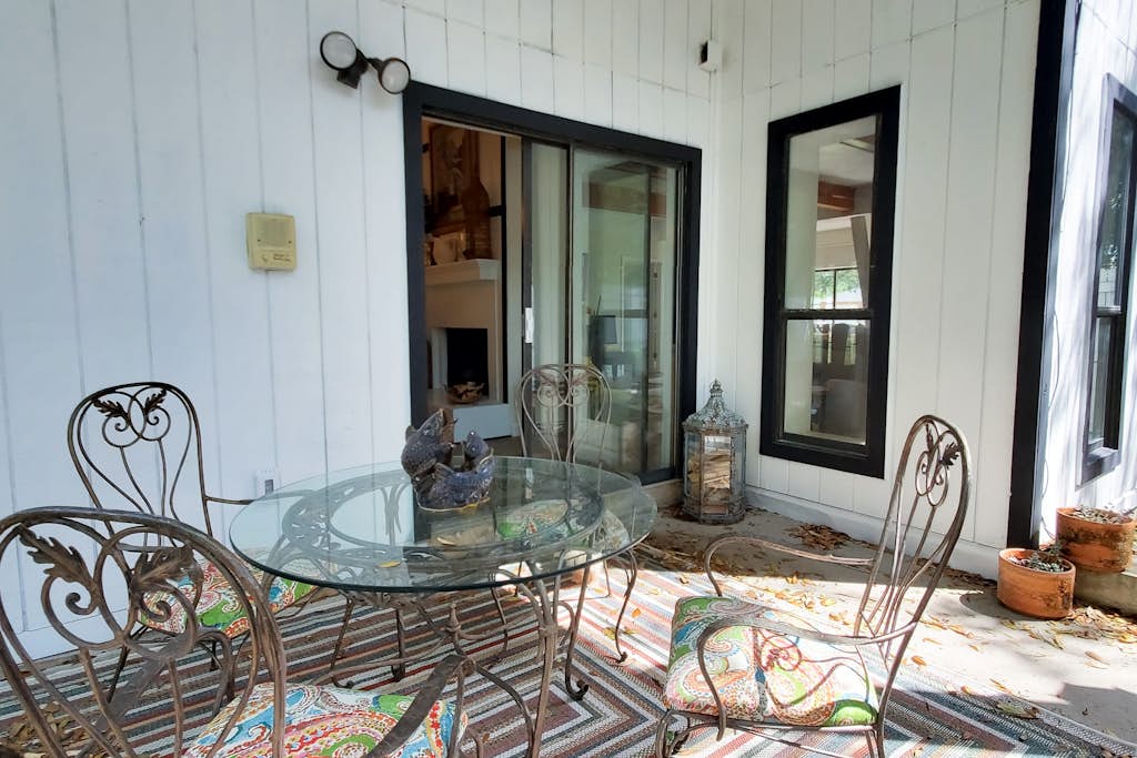 Updated dog-friendly home with private outdoor pool, patio, fireplace, W/D, AC