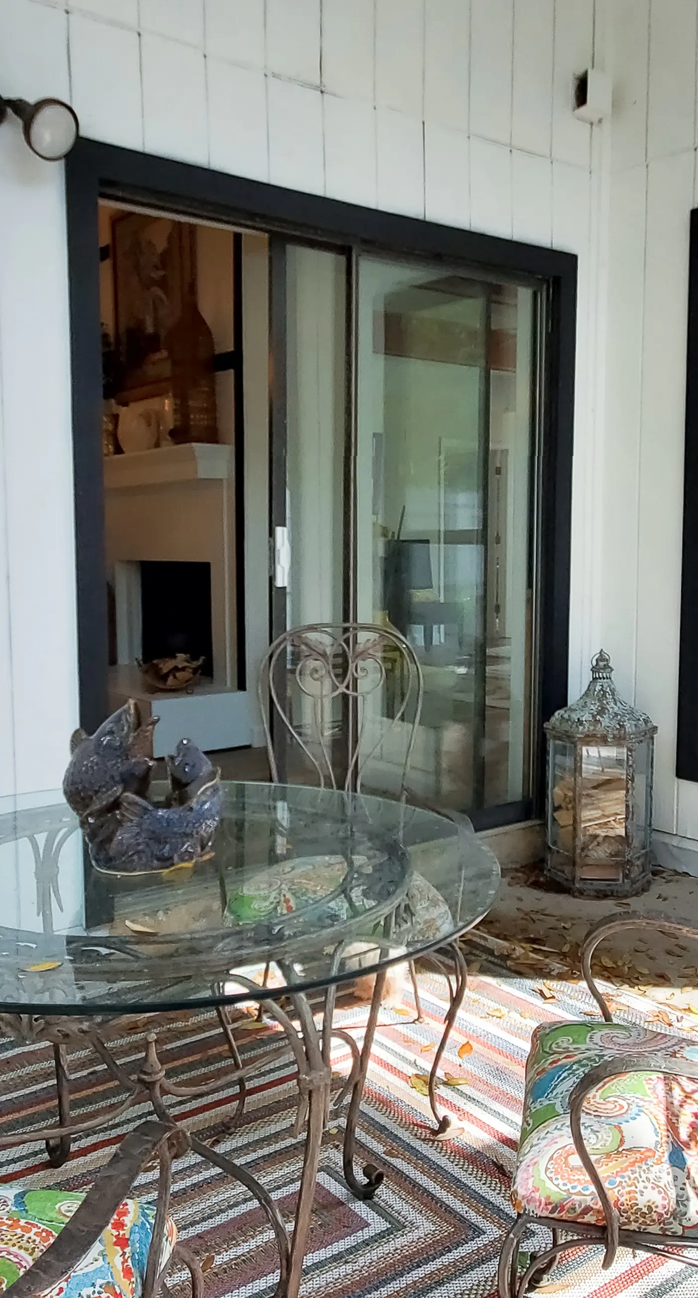 Updated dog-friendly home with private outdoor pool, patio, fireplace, W/D, AC