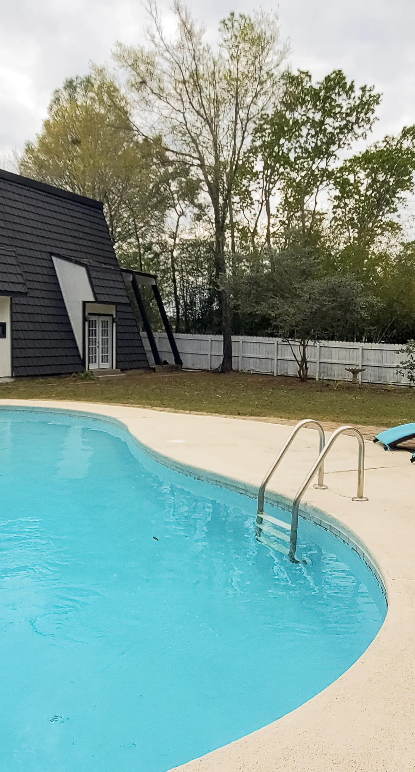 Updated dog-friendly home with private outdoor pool, patio, fireplace, W/D, AC
