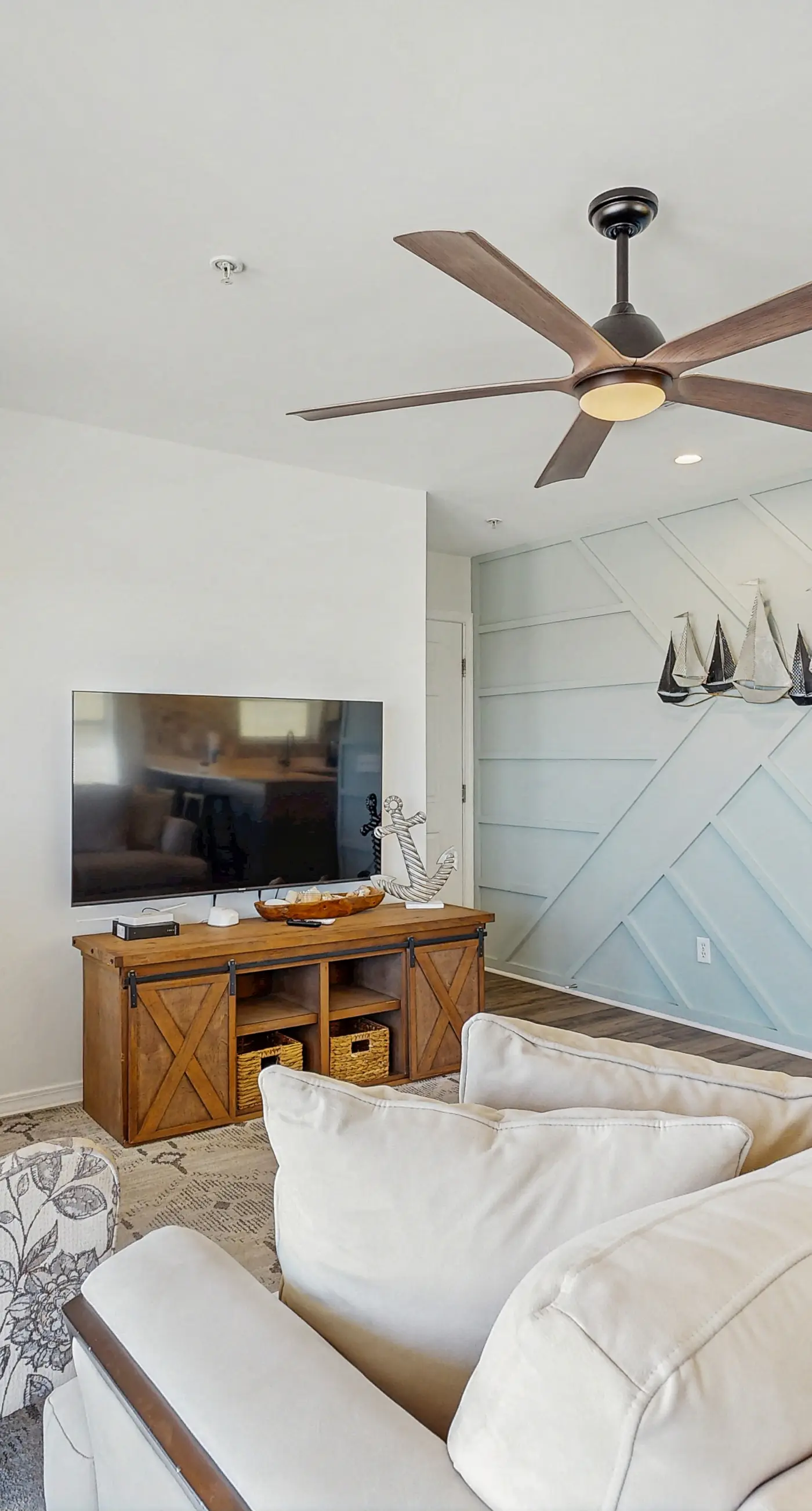 Gorgeous coastal home with shared pool & easy beach access