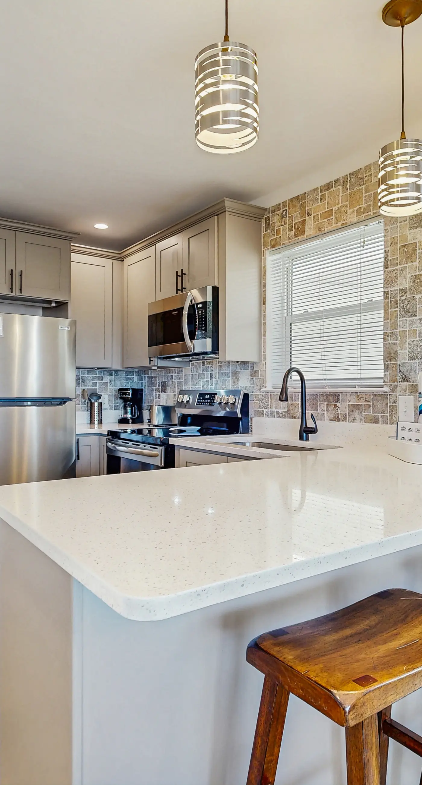 Gorgeous coastal home with shared pool & easy beach access