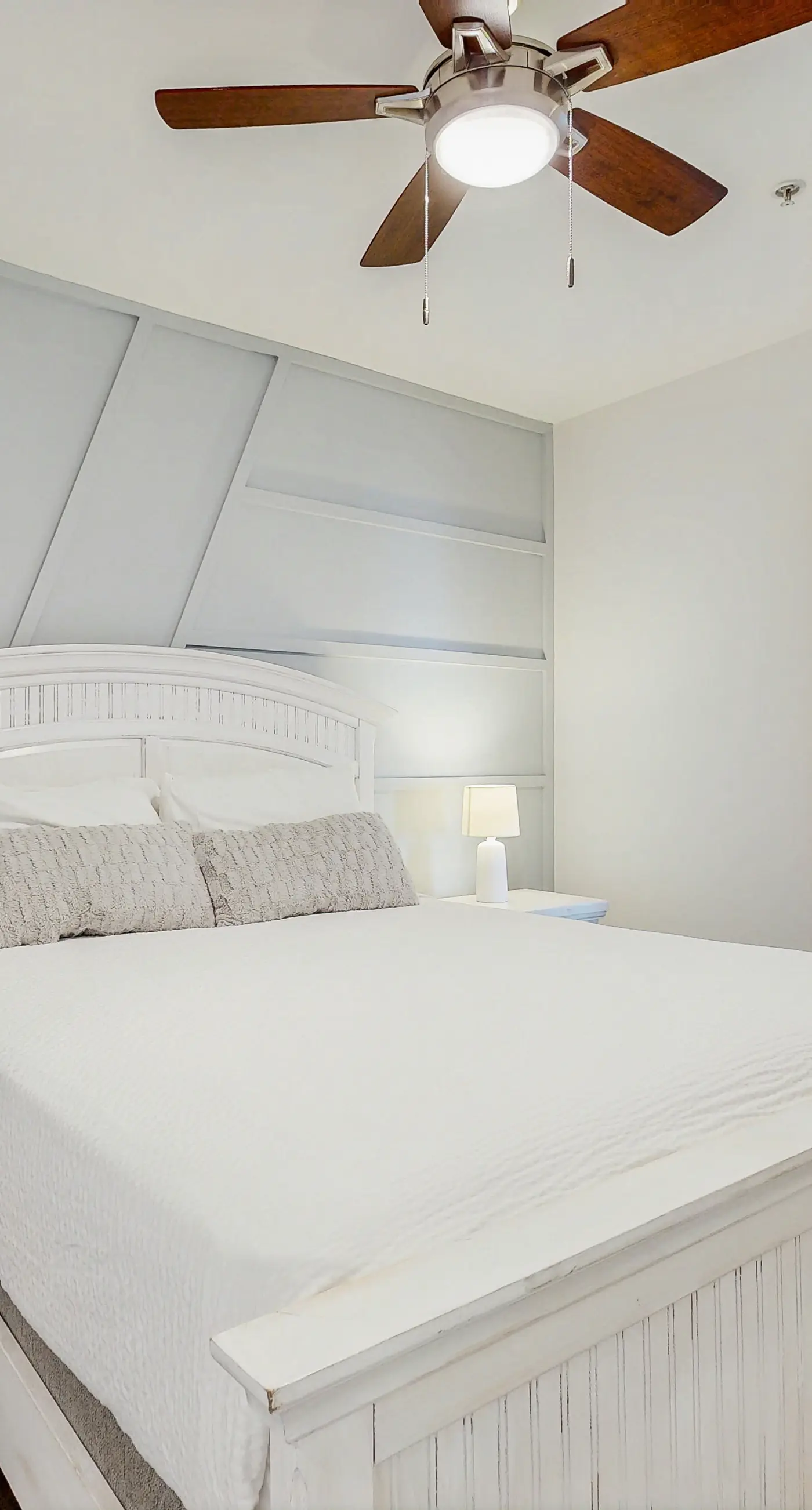 Gorgeous coastal home with shared pool & easy beach access