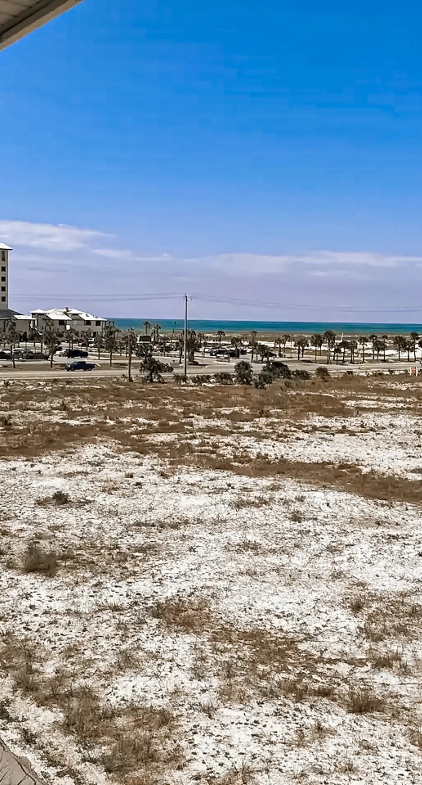 Gorgeous coastal home with shared pool & easy beach access