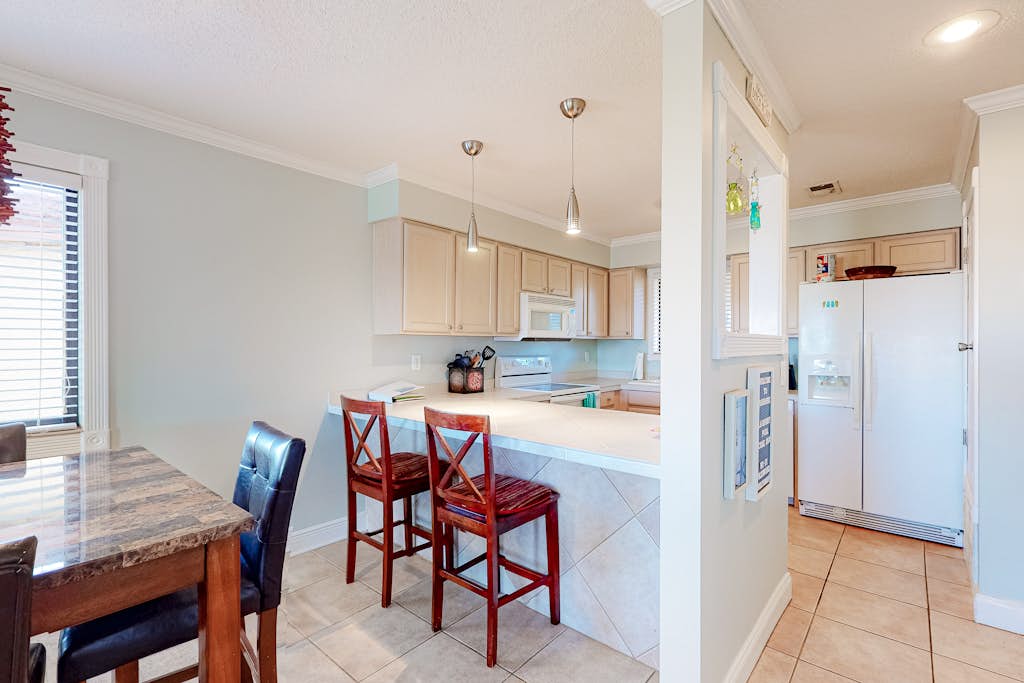 Ground-Floor Condo near the Beach w/Private W/D, A/C, Shared Outdoor Pool