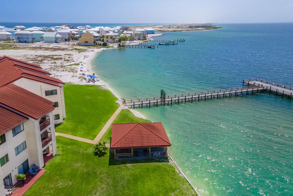 Ground-Floor Condo near the Beach w/Private W/D, A/C, Shared Outdoor Pool