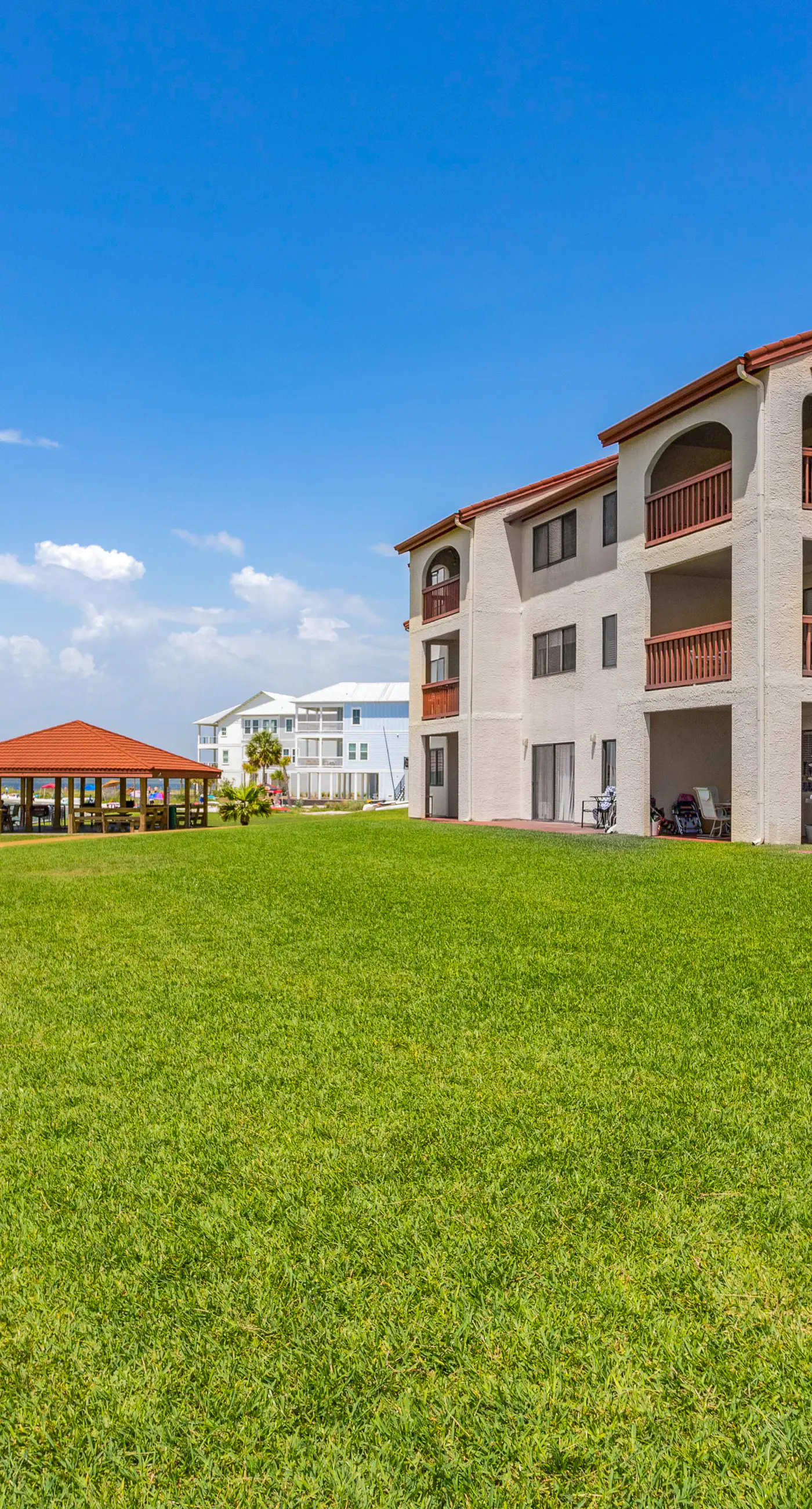 Ground-Floor Condo near the Beach w/Private W/D, A/C, Shared Outdoor Pool