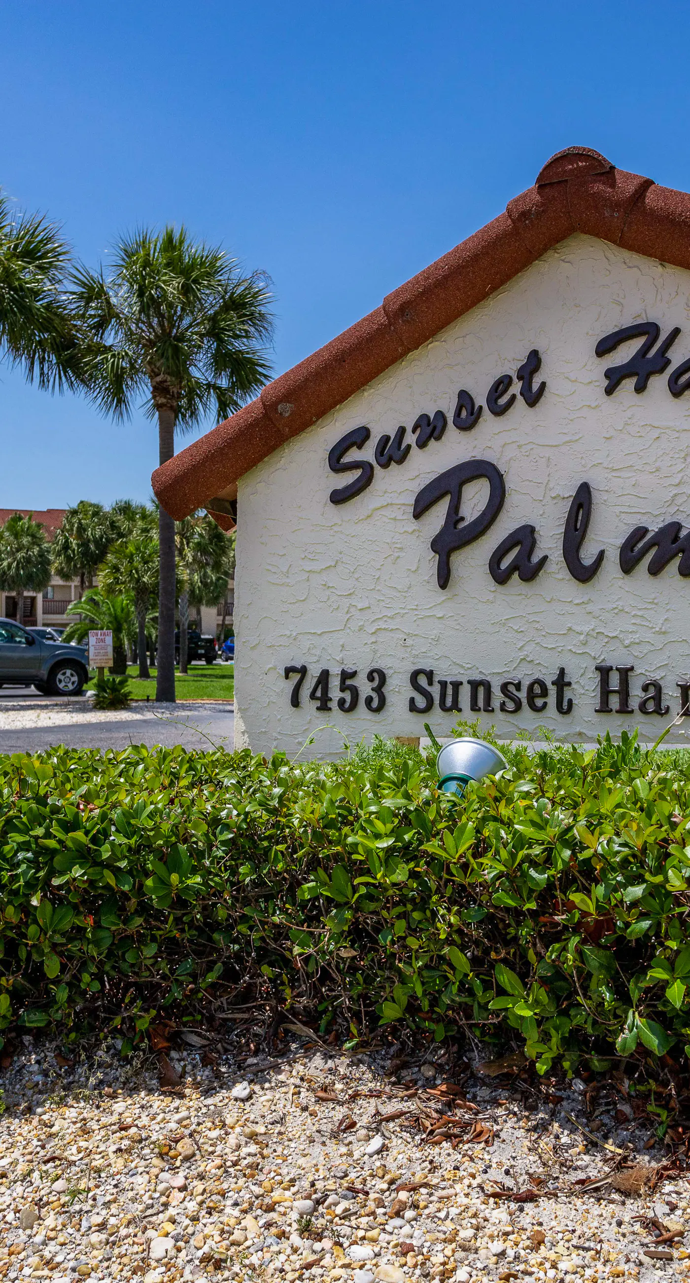 Ground-Floor Condo near the Beach w/Private W/D, A/C, Shared Outdoor Pool
