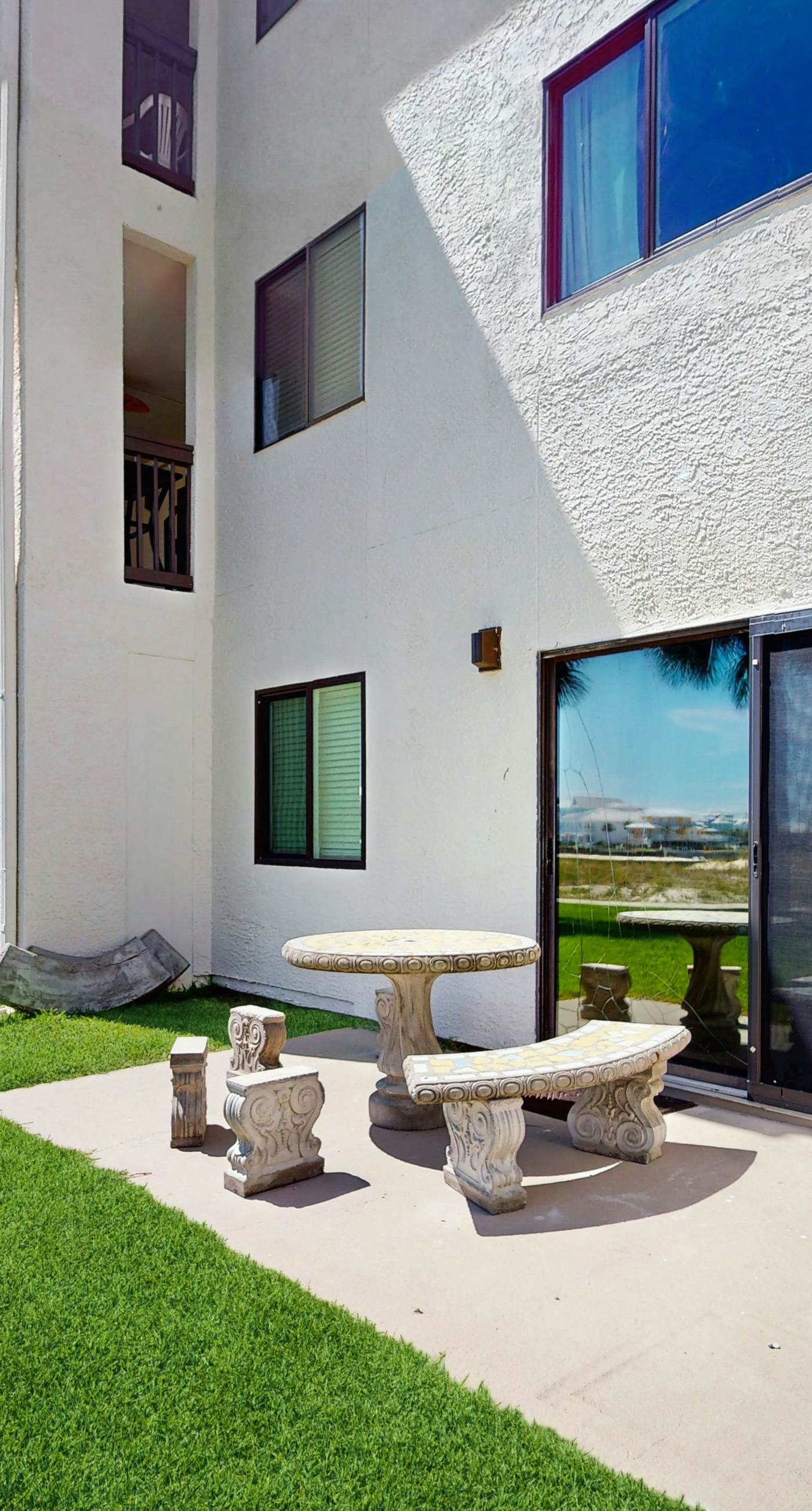 Studio with a patio, pool access, and central AC - snowbird friendly