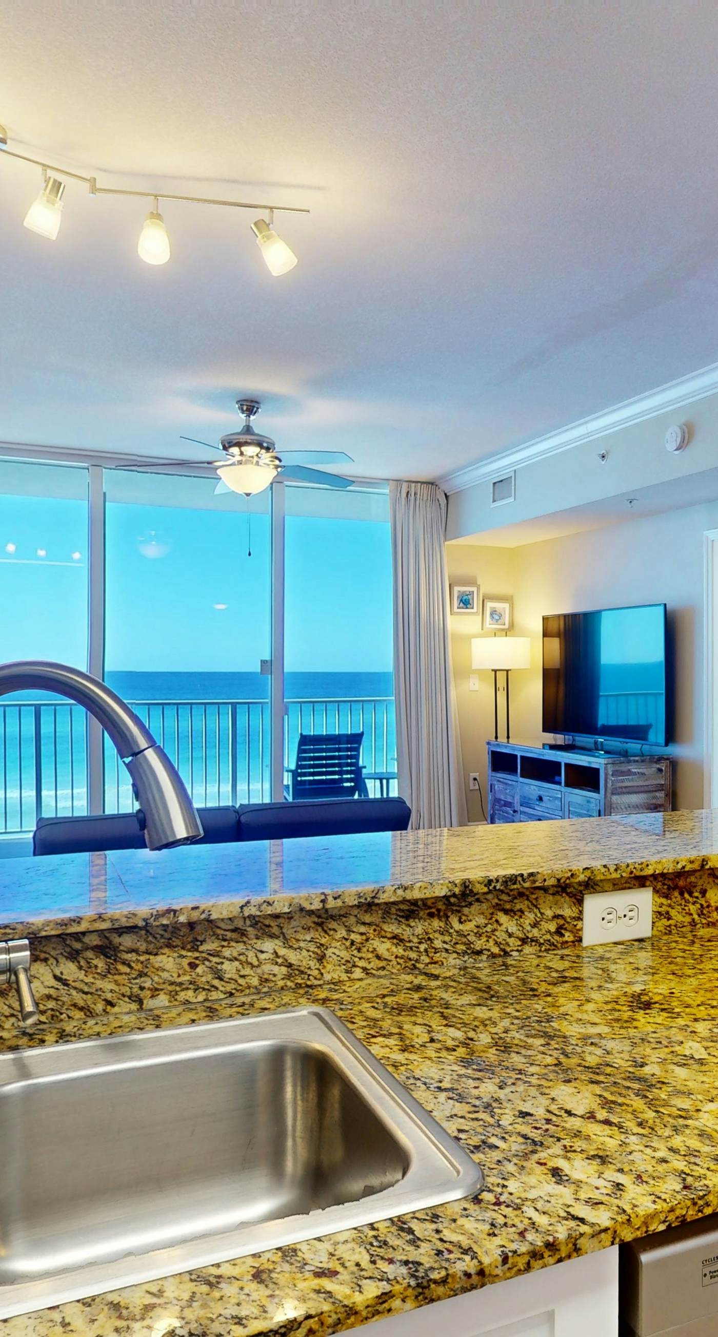 Gulf-front master on the 2nd floor No elevators needed from garage walkover