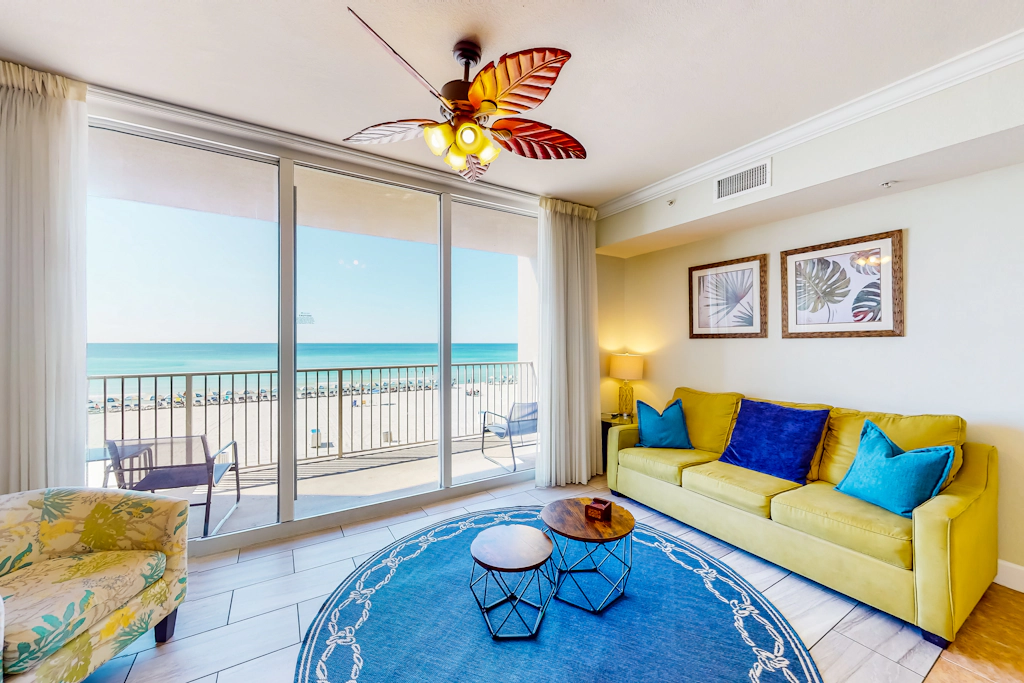 Picture-perfect Gulf front condo with gym, pools, hot tub & sauna