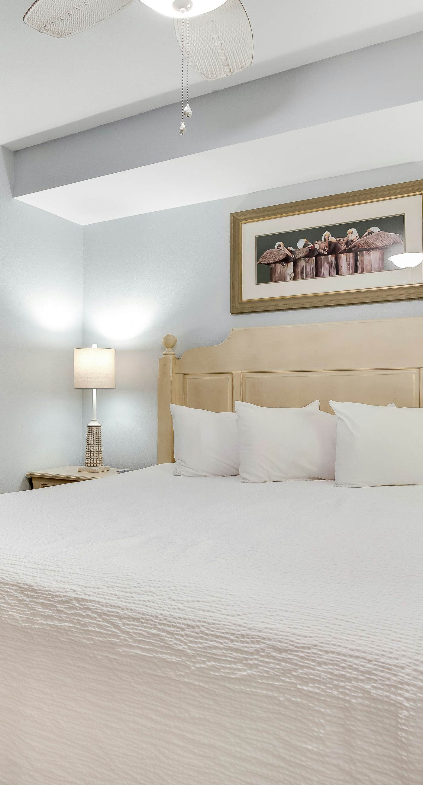 Beachfront dream with central AC, washer/dryer, pools & hot tub