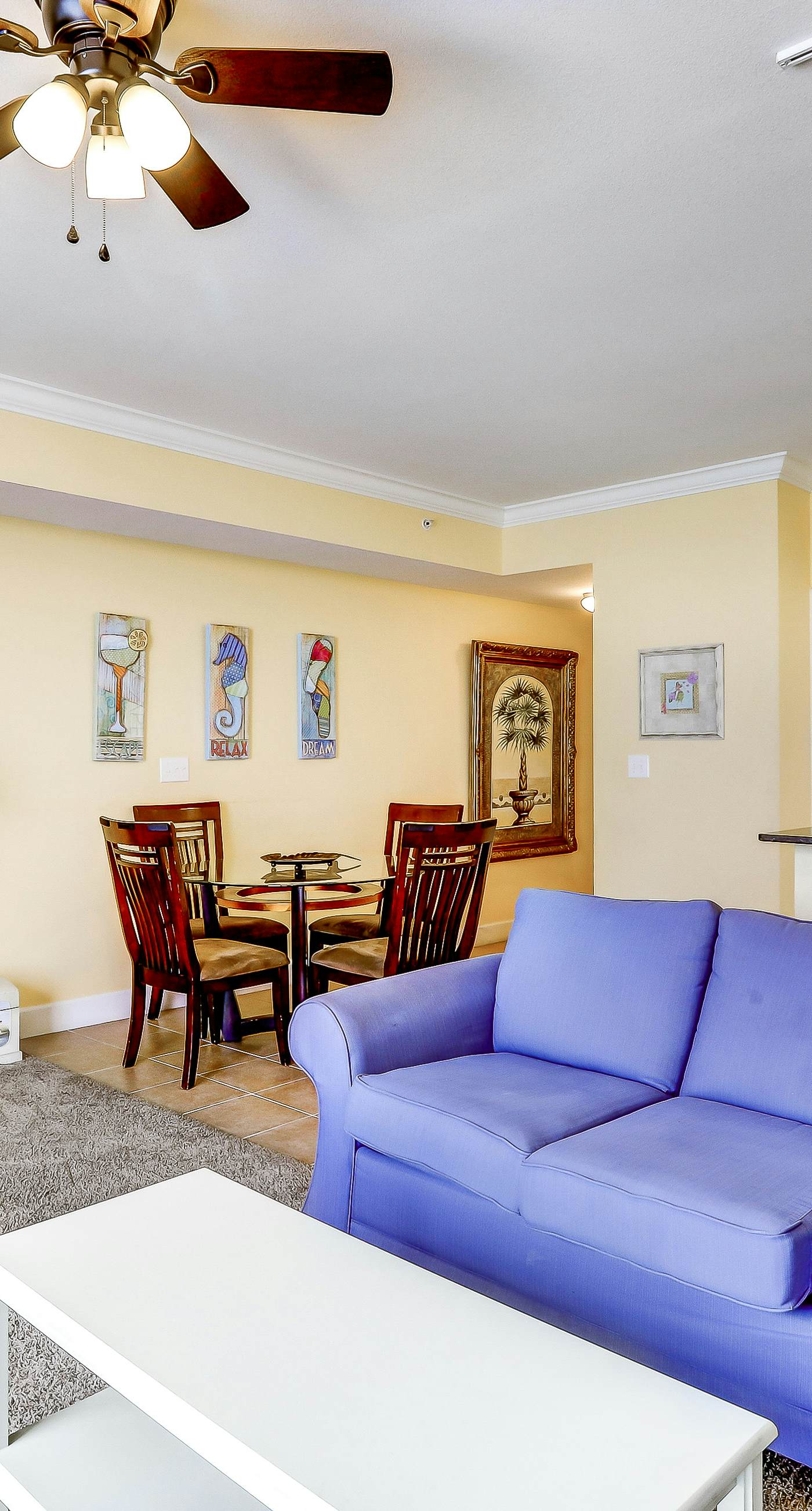 Gorgeous coastal condo with pool, hot tub, fitness center/Roman spa