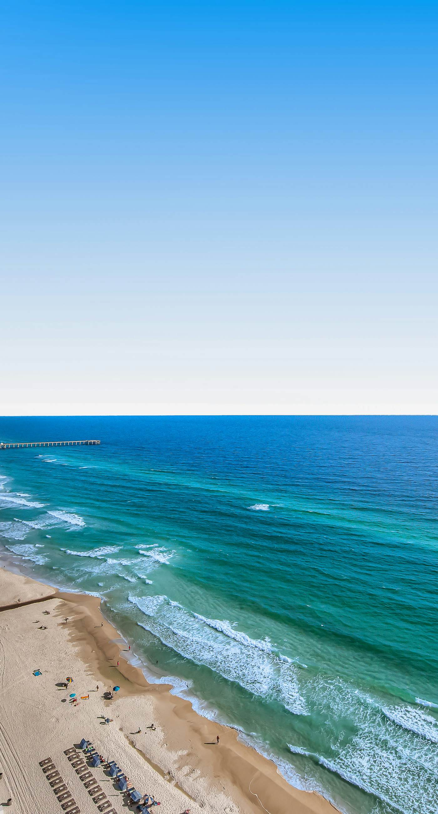 Remodeled family-friendly, beachfront condo w/ Gulf views, Pool & Hot tub