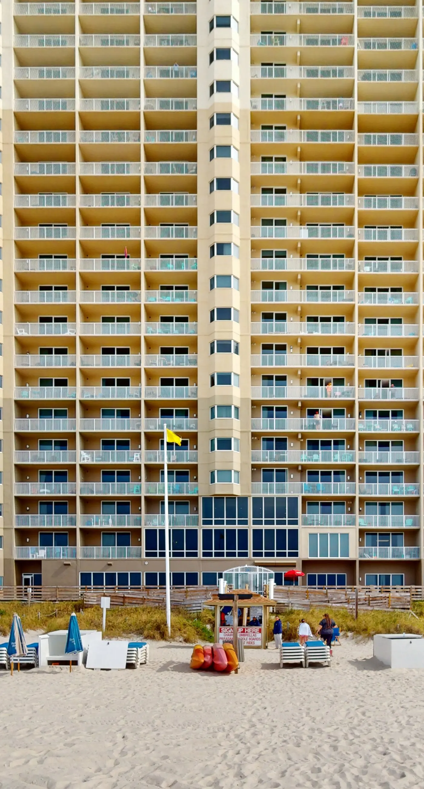 Remodeled family-friendly, beachfront condo w/ Gulf views, Pool & Hot tub
