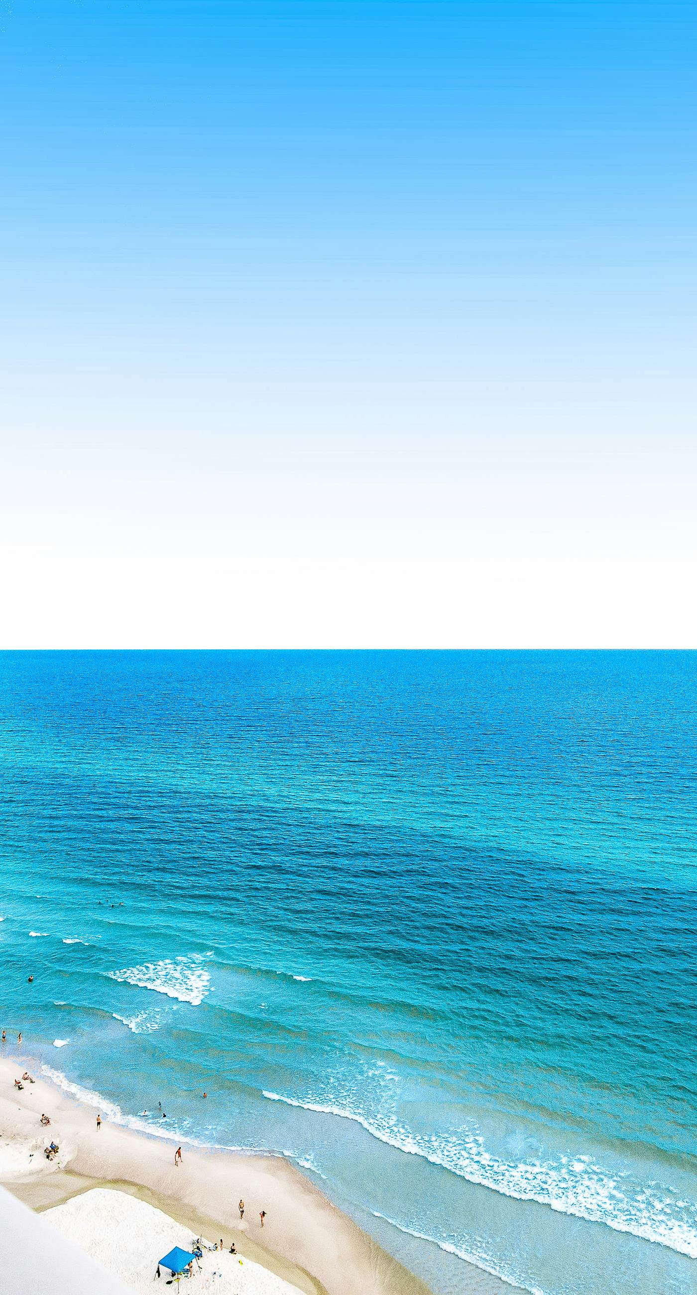 Picturesque 18th-floor gulf-front condo with pools, hot tubs & beach service