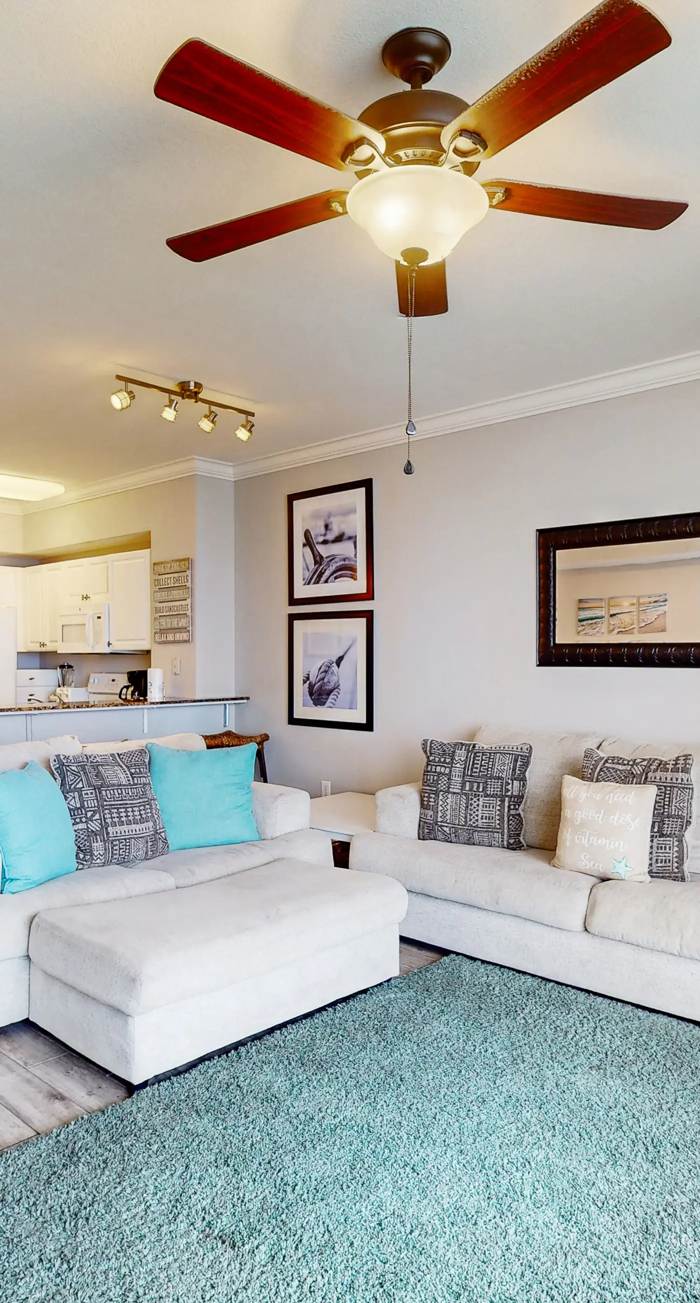 19th-floor Gulf-front condo with Gulf views, pools, hot tubs, tennis, sauna, gym