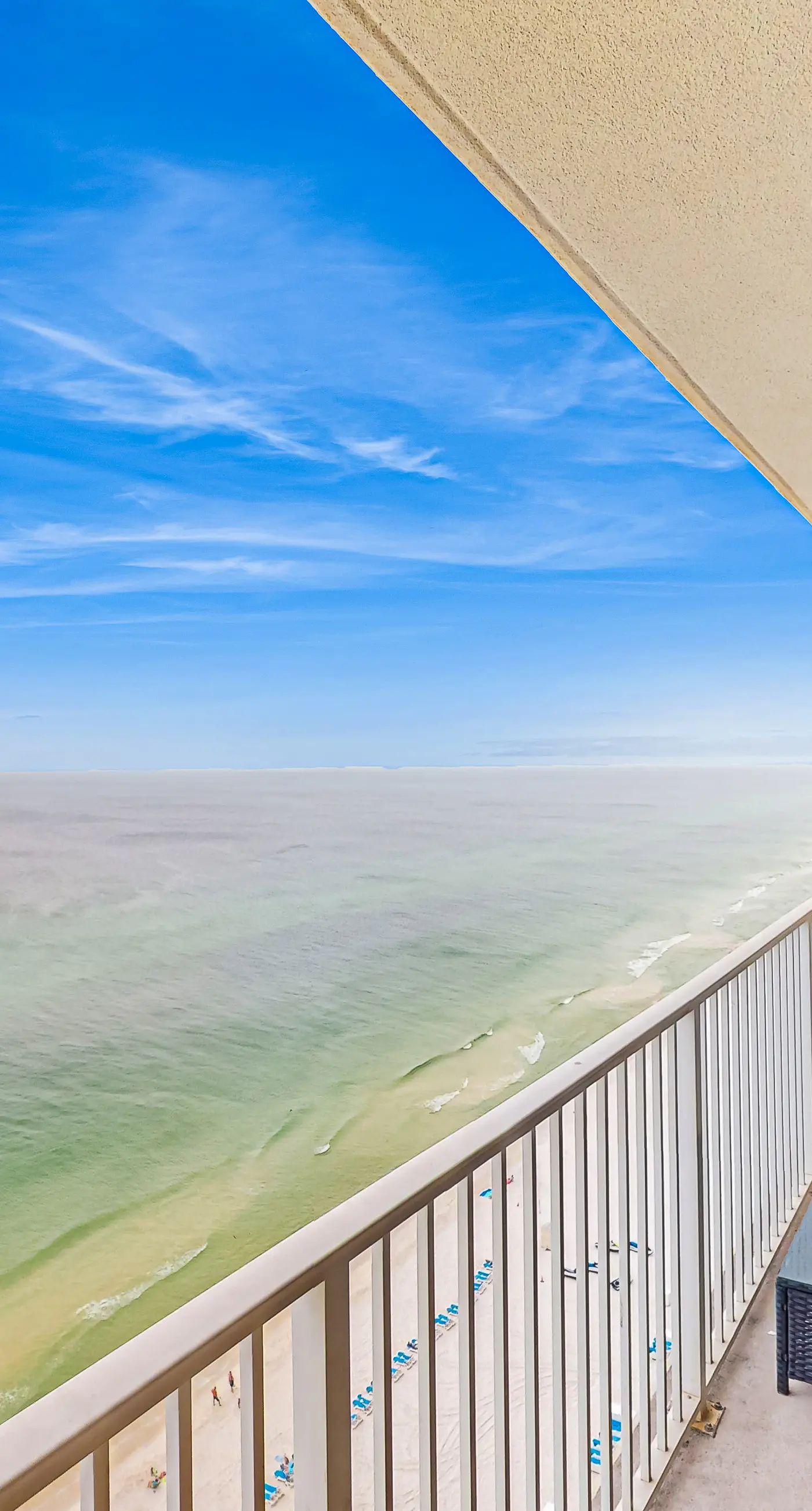 19th-floor Gulf-front condo with Gulf views, pools, hot tubs, tennis, sauna, gym