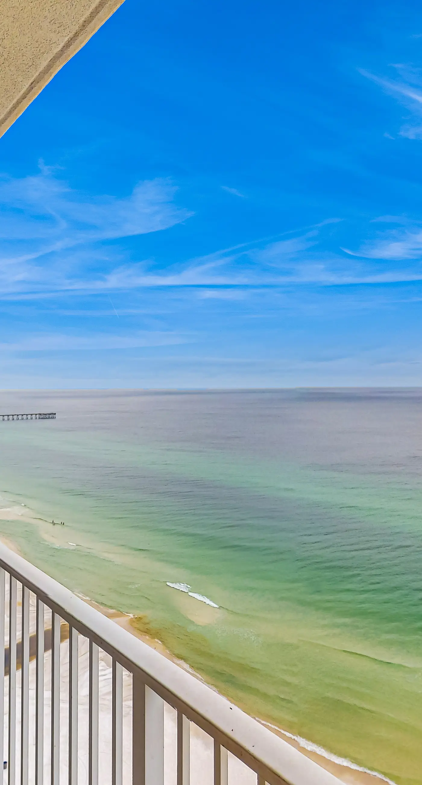 19th-floor Gulf-front condo with Gulf views, pools, hot tubs, tennis, sauna, gym