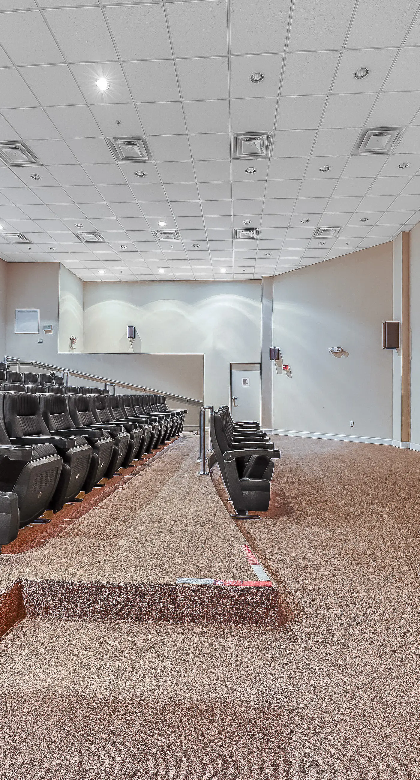 19th-floor Gulf-front condo with Gulf views, pools, hot tubs, tennis, sauna, gym